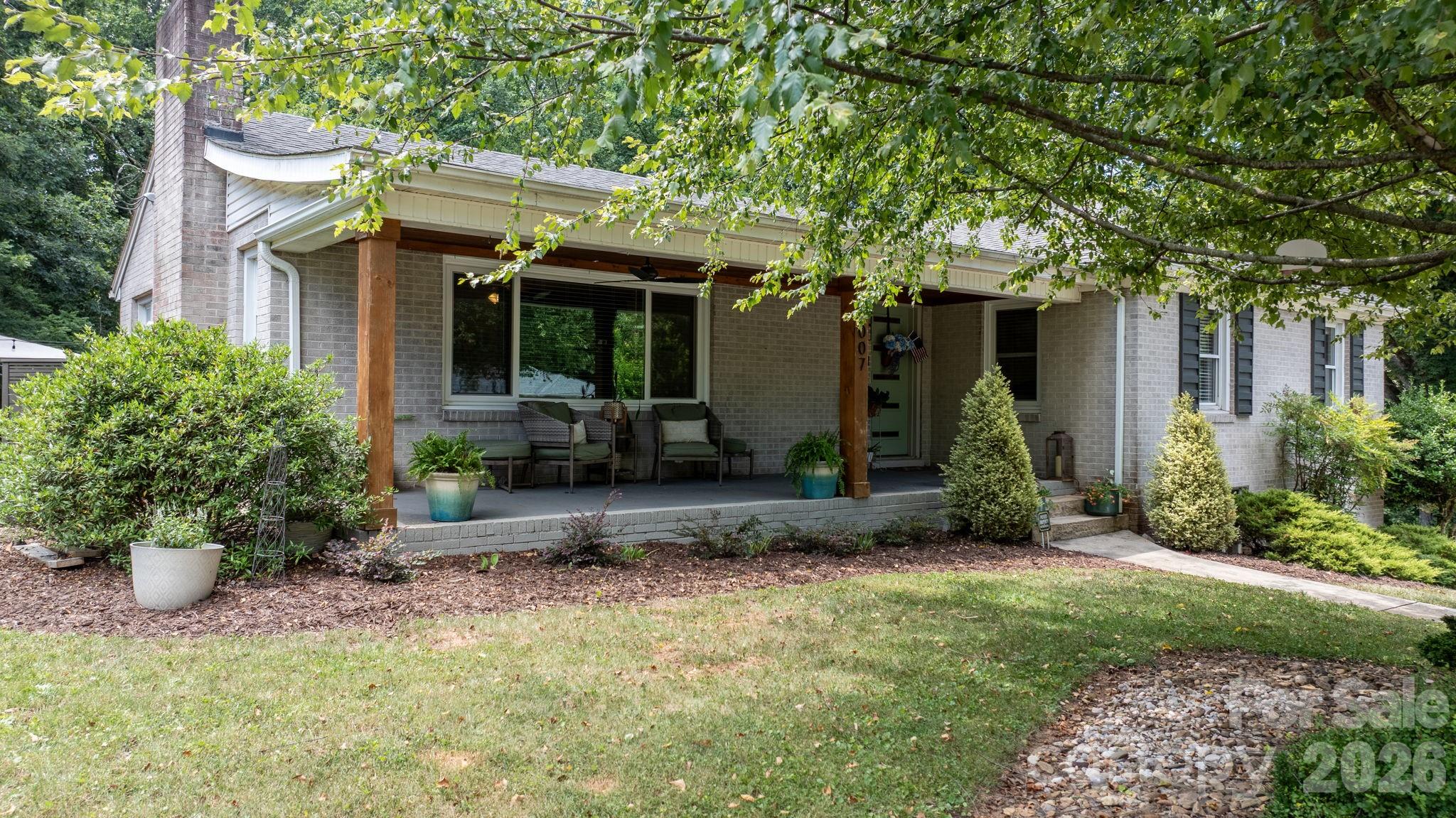 1007 I Street — photo