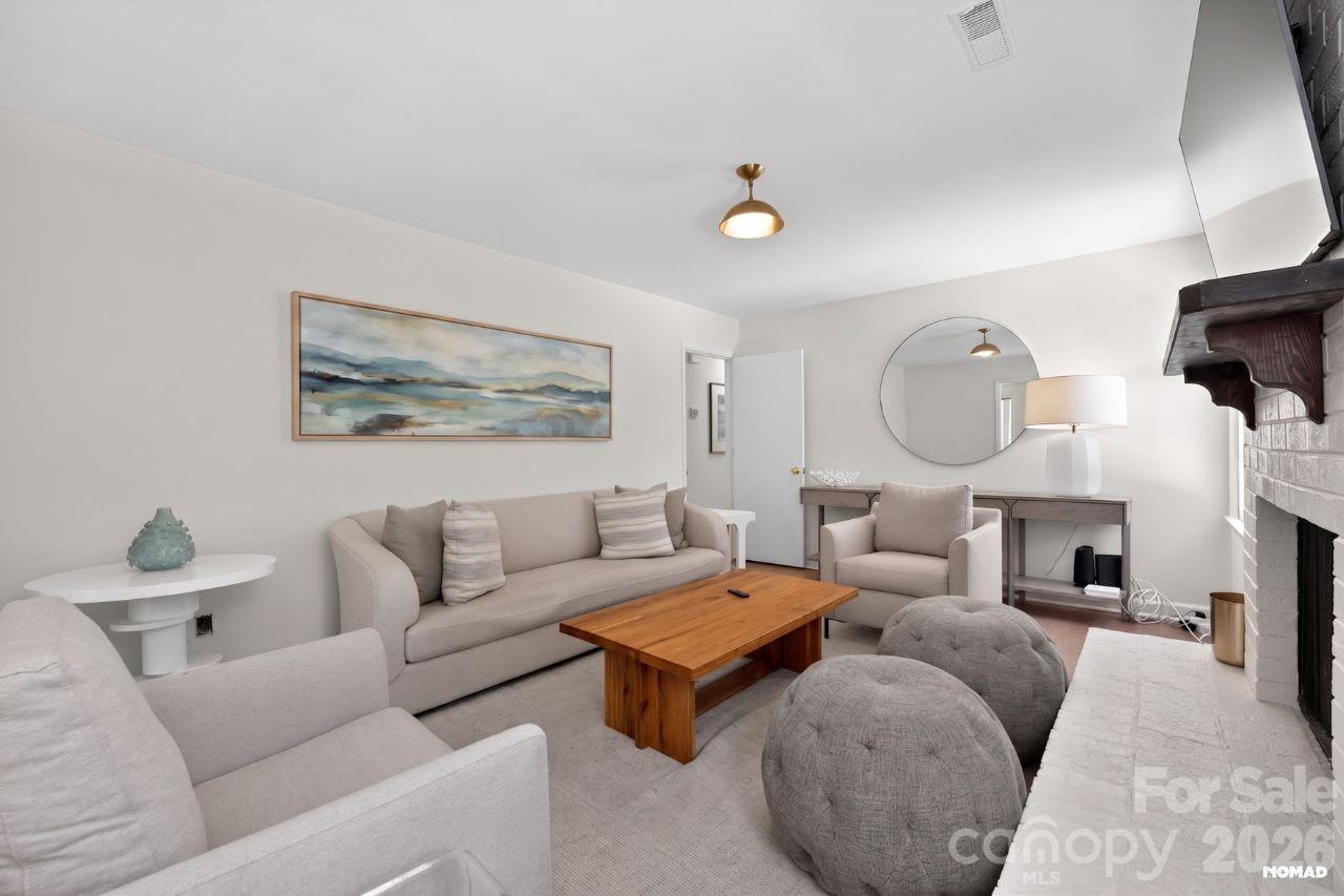 7107 Valley Haven Drive — photo