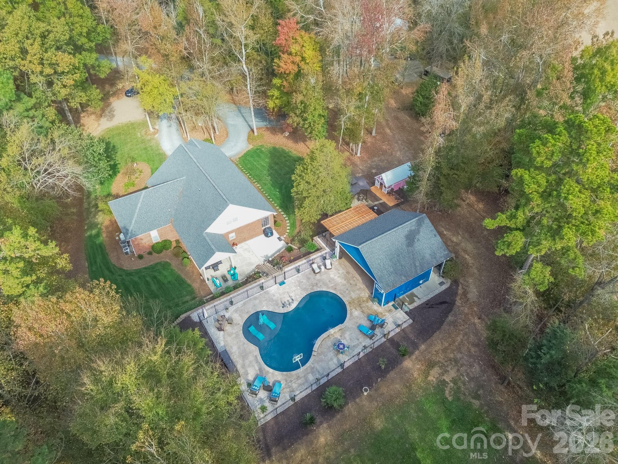 415 Witmore Road — photo