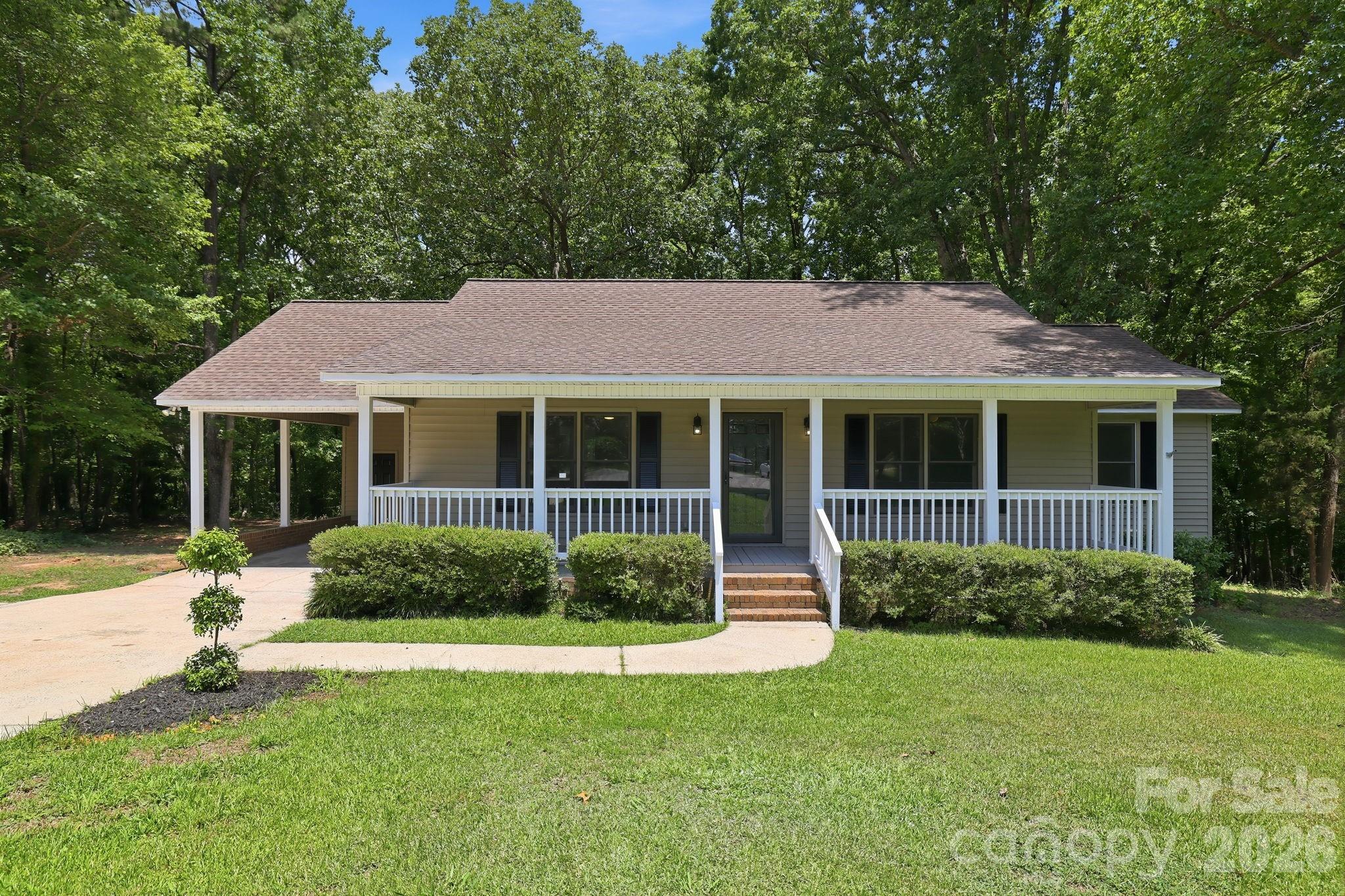 1801 Bridgewood Drive — photo