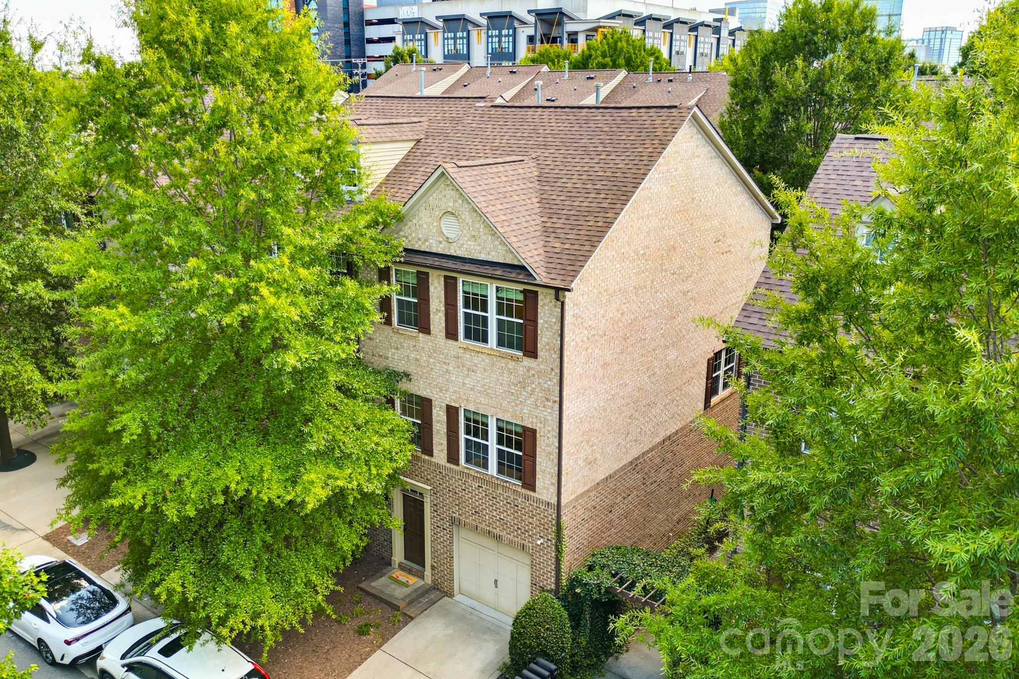 225 Lincoln Street — photo