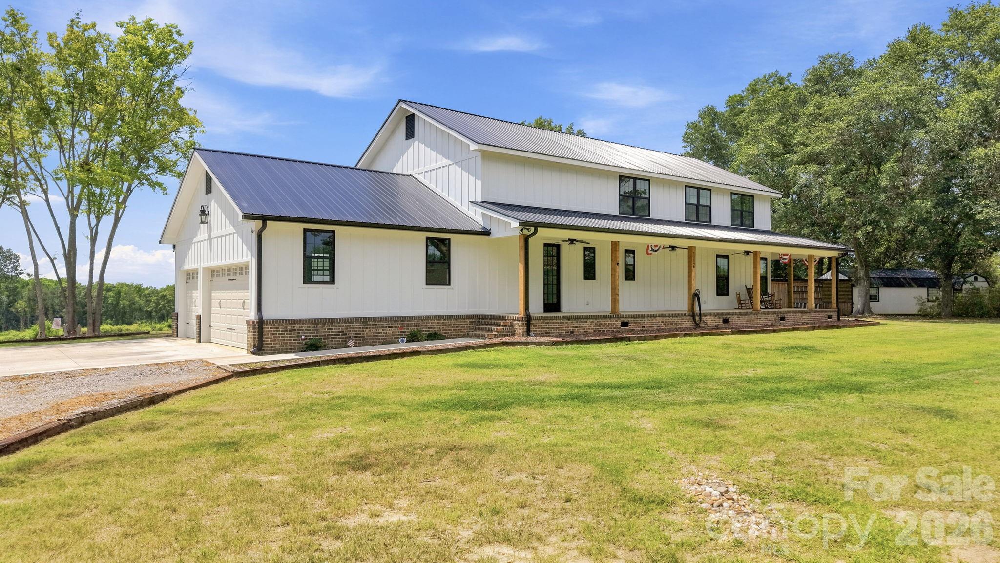 1726 Old Cheraw Highway — photo
