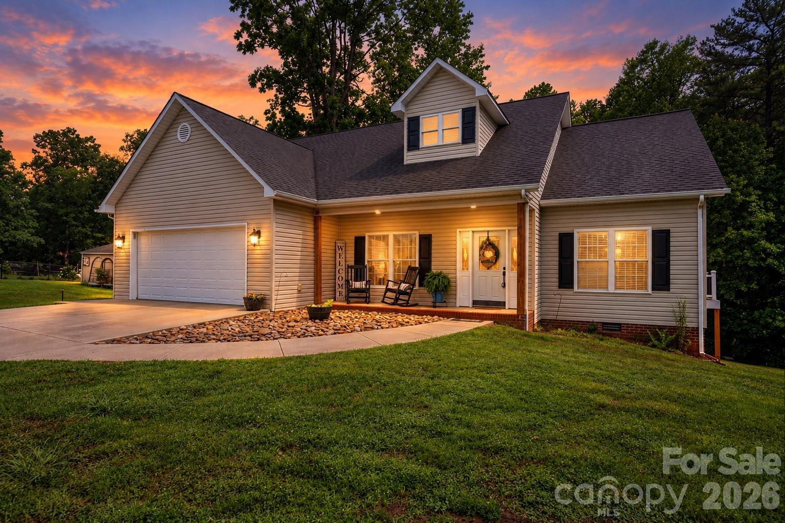 142 Azalea Drive — photo