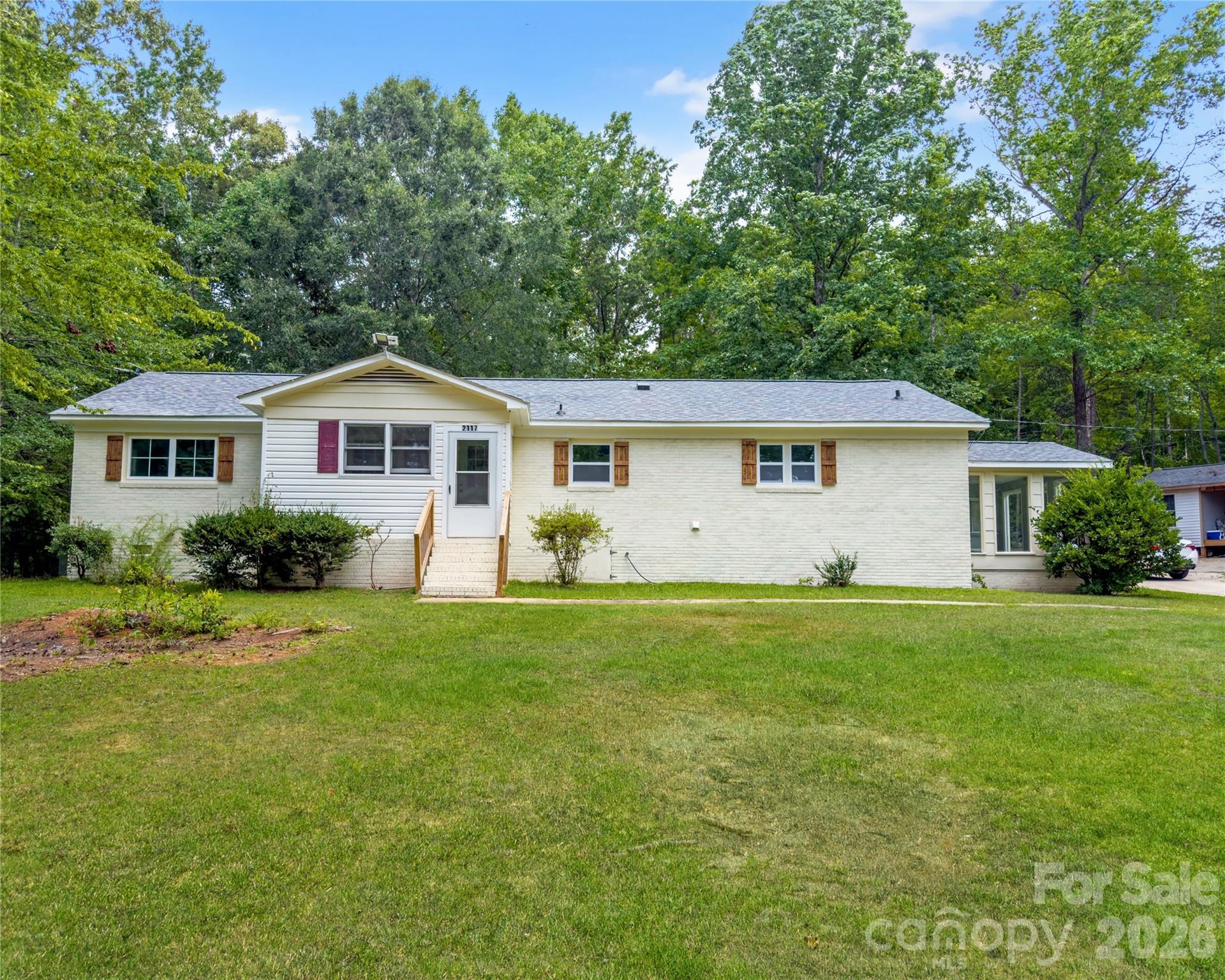 2117 Emma Circle — photo