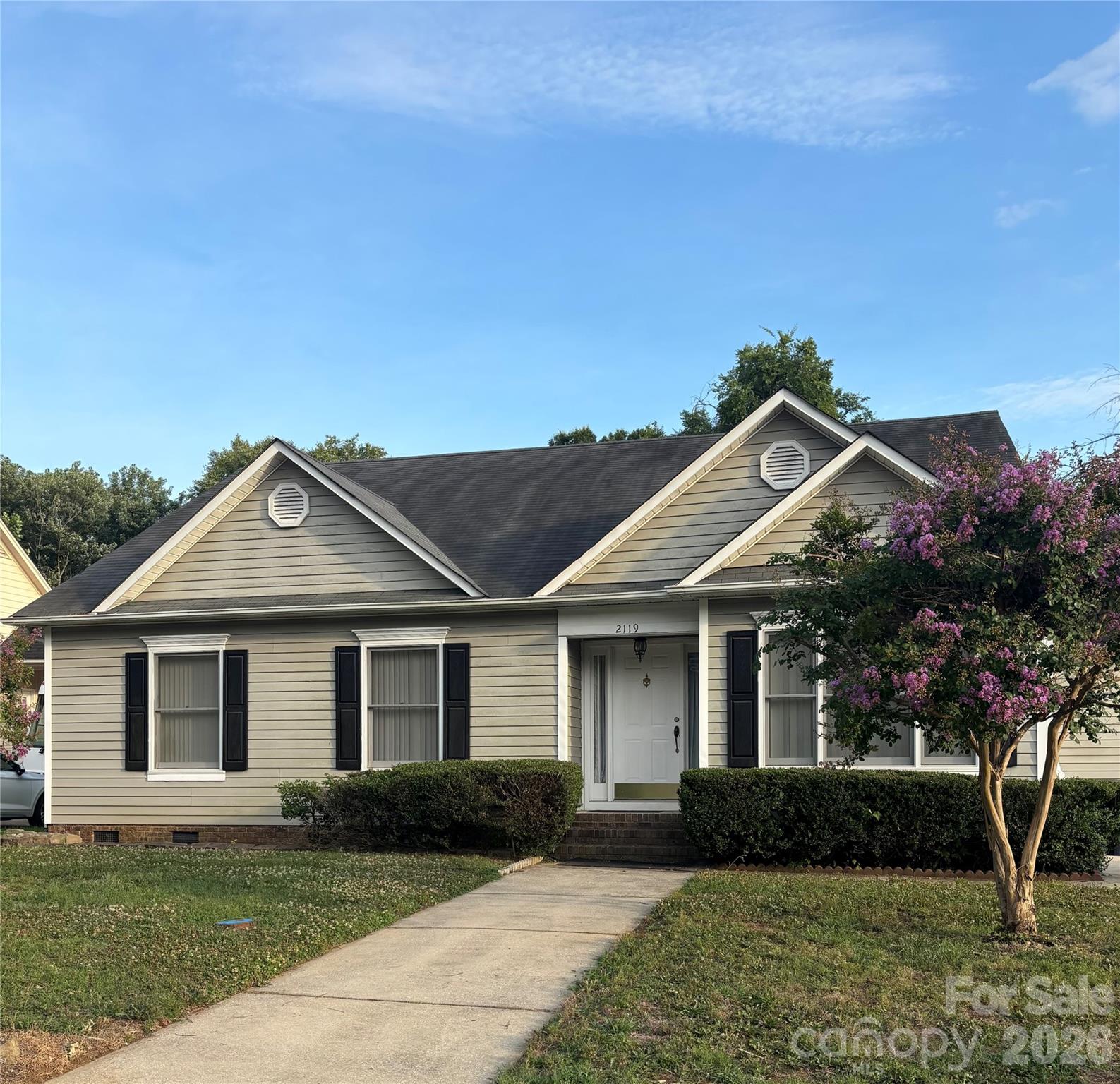 2119 Summers Glen — photo