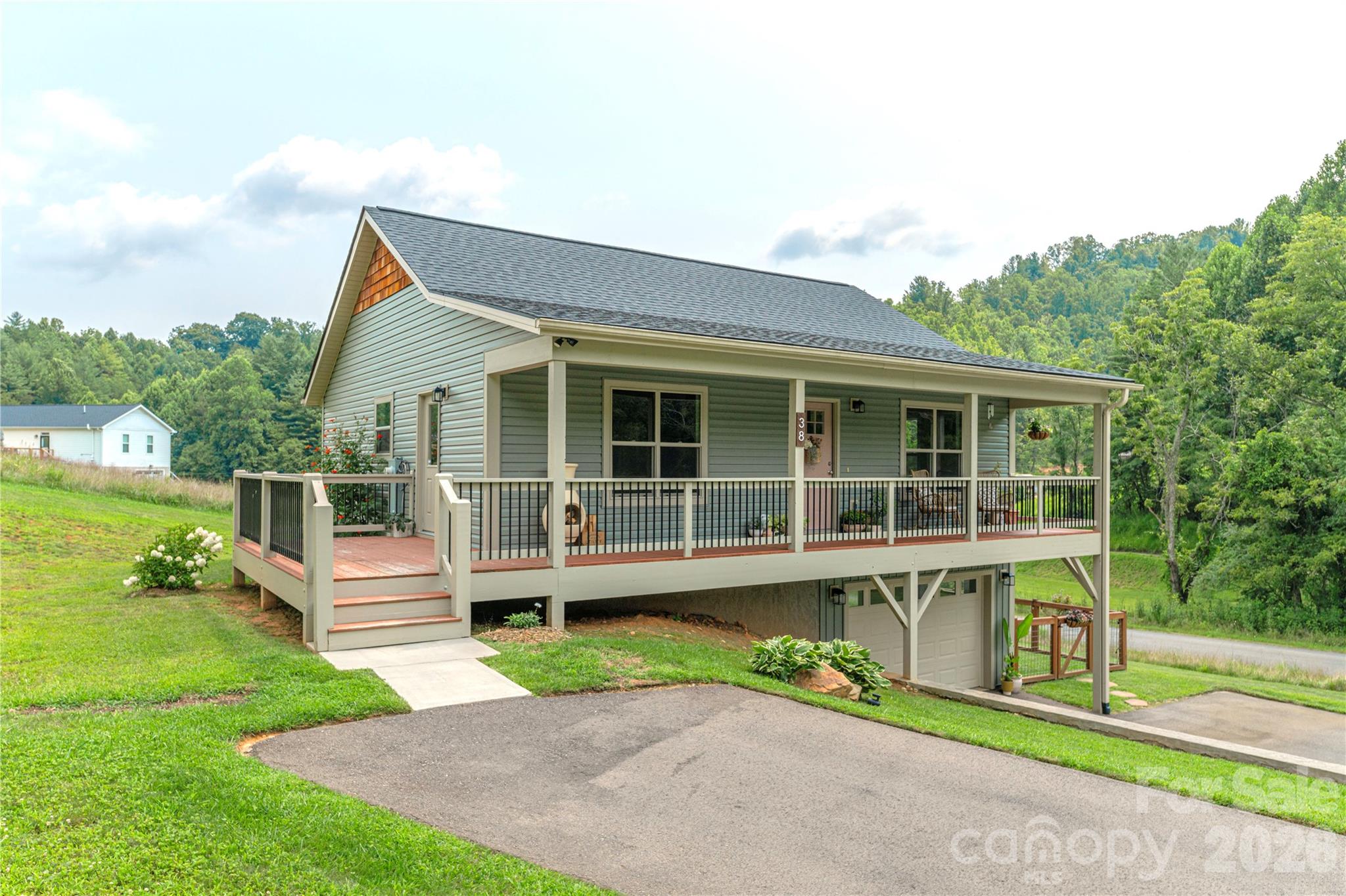 38 Sunrise Drive — photo