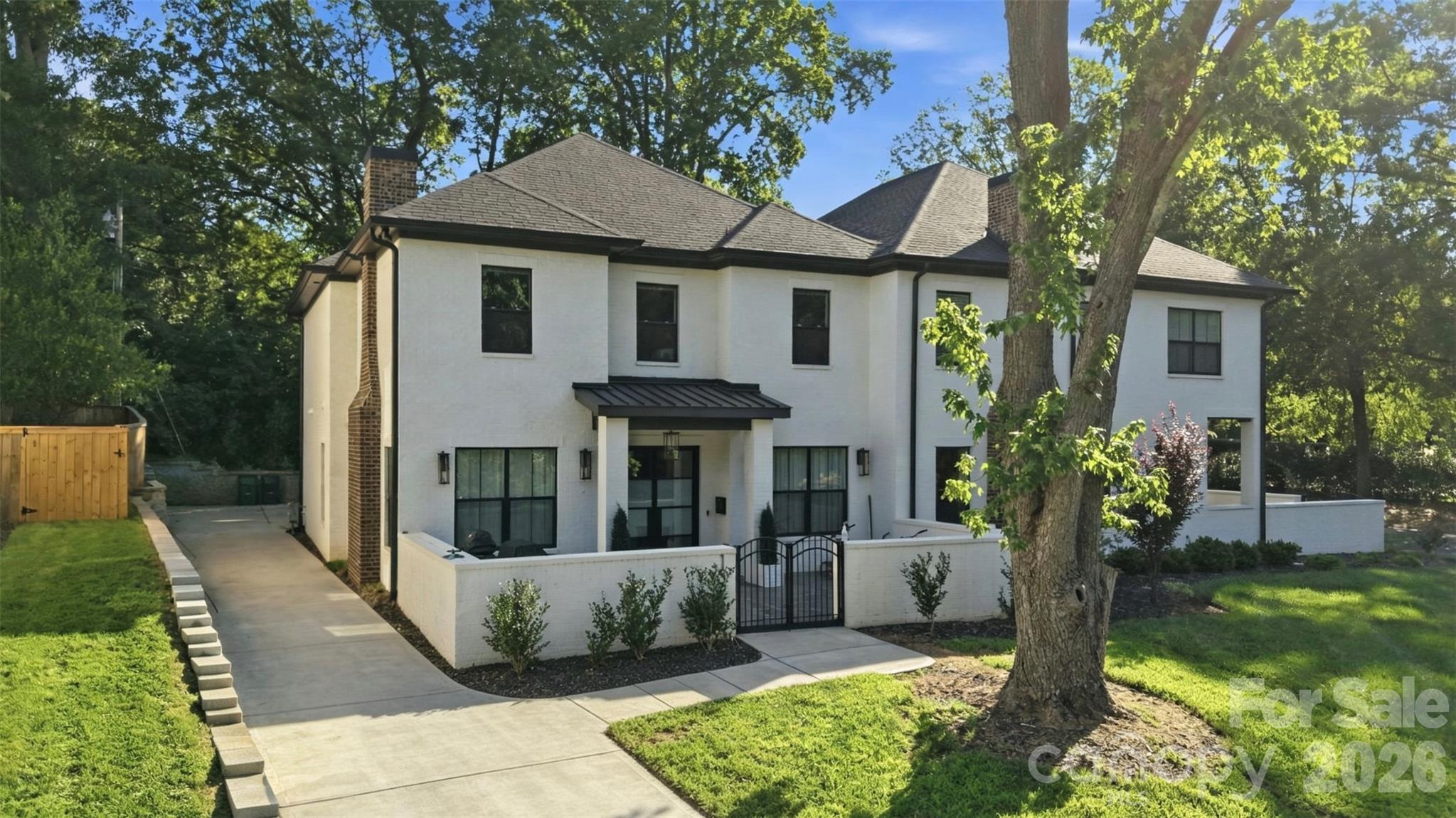 1329 Bywood Lane — photo