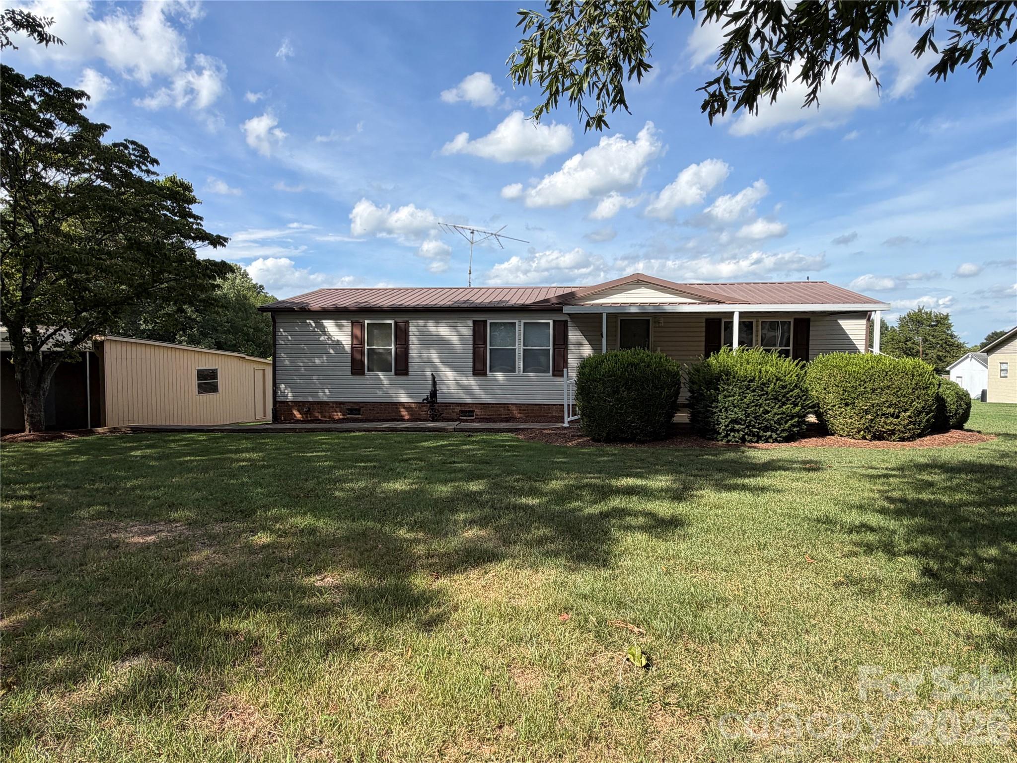 5720 Skyway Drive — photo