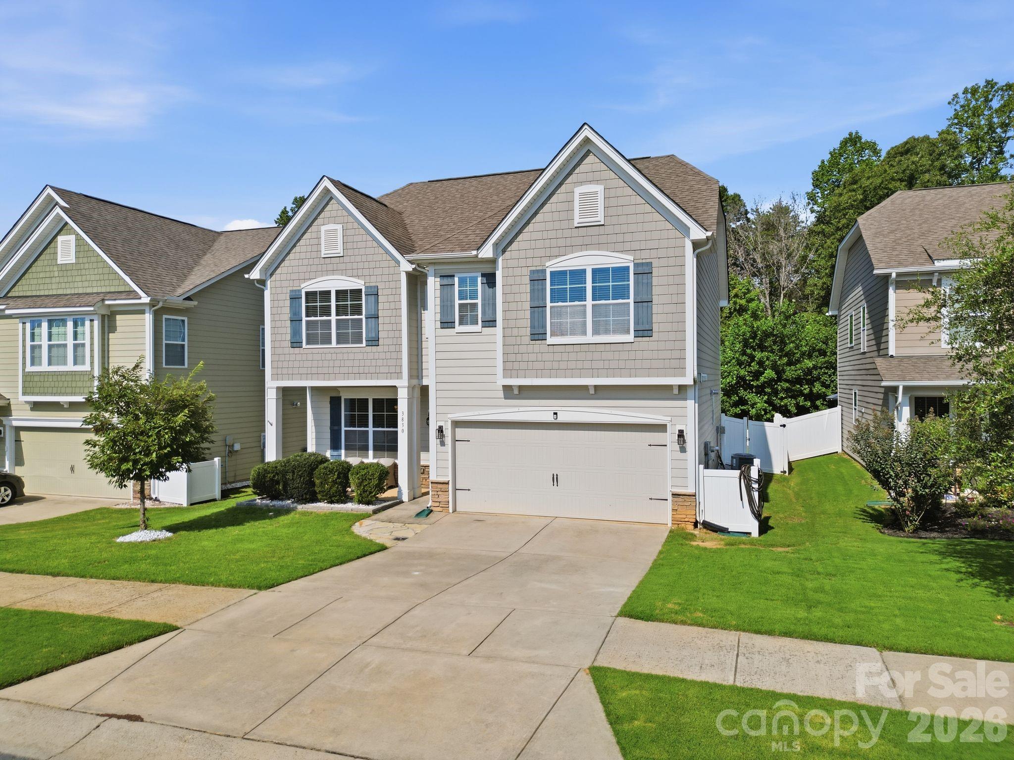 3830 Lake Breeze Drive — photo