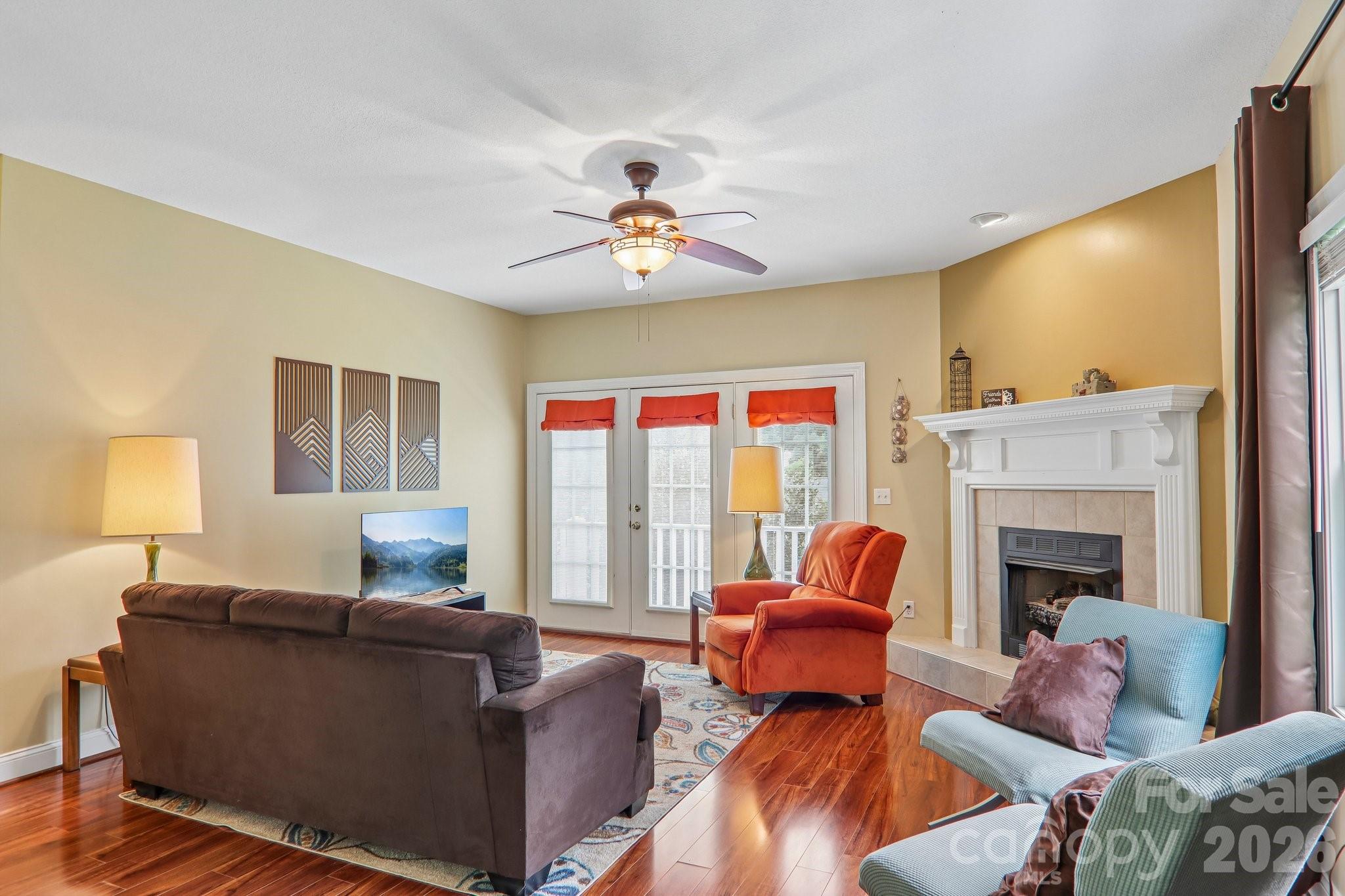 3311 Sandy Drive 1 — photo