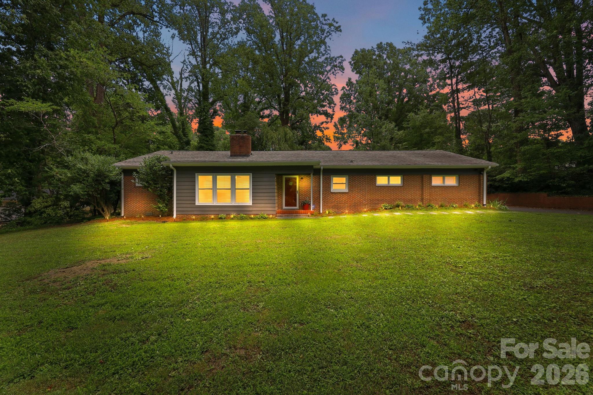 138 Circle Drive — photo