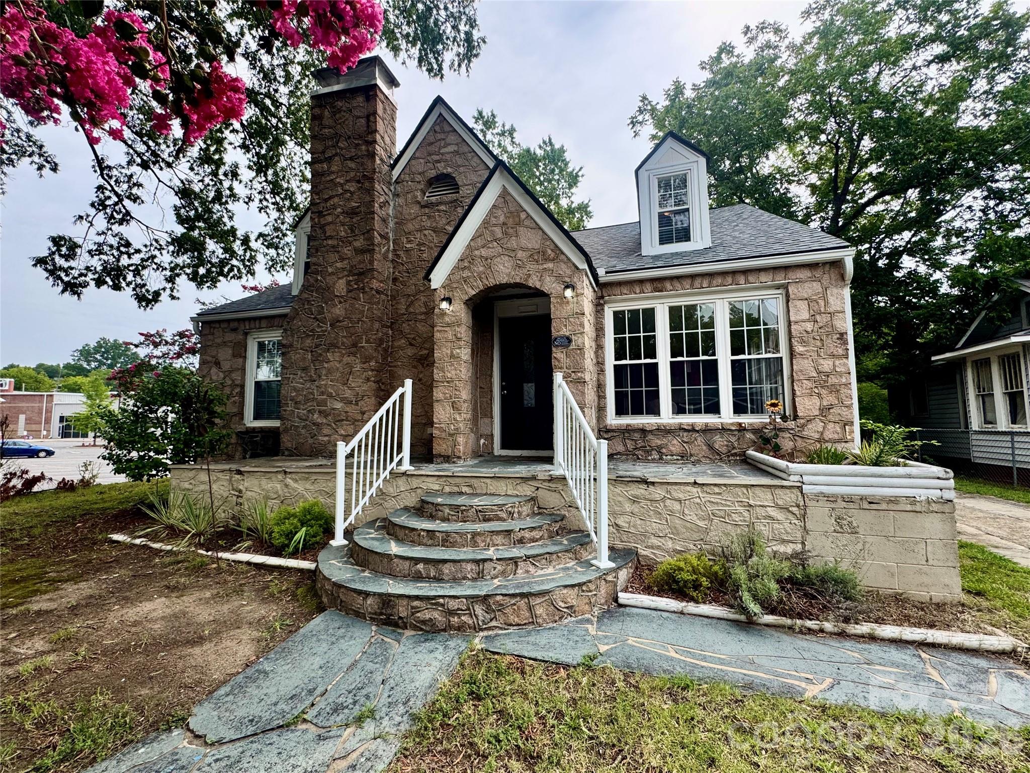 205 Tournament Drive SW — photo