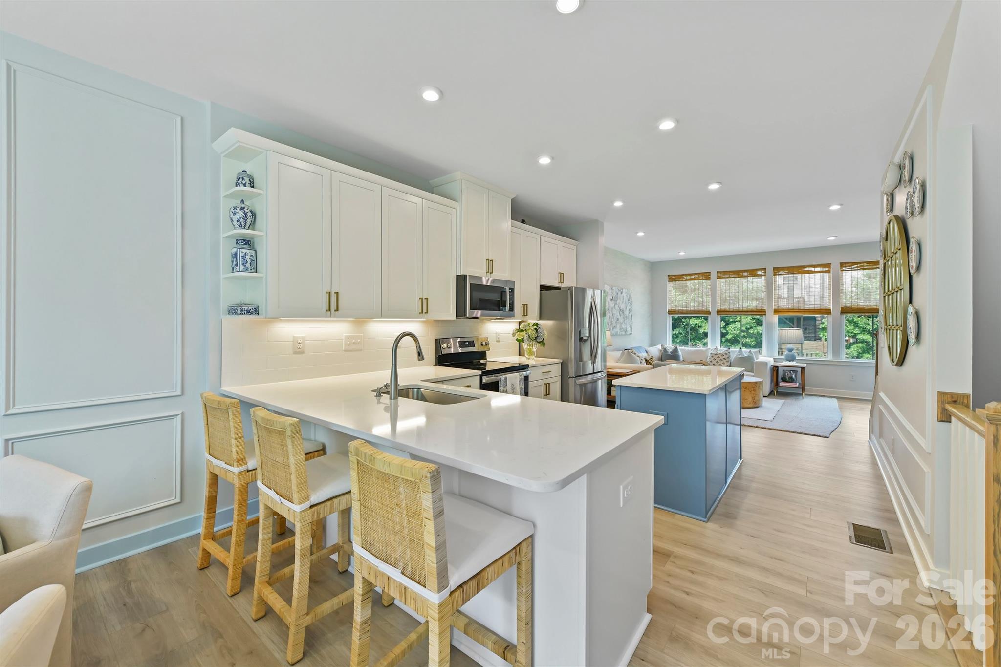739 Anderson Street — photo
