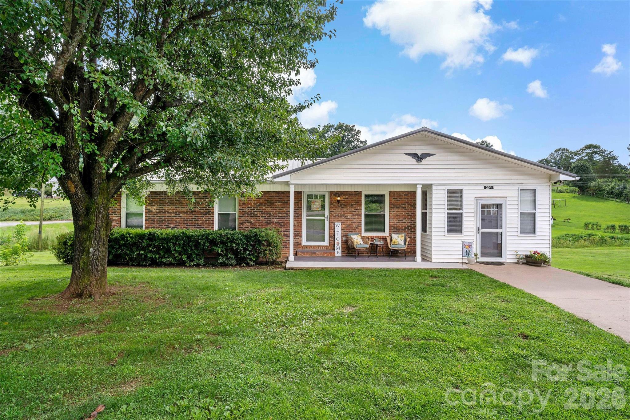 204 Quail Hollow Road — photo