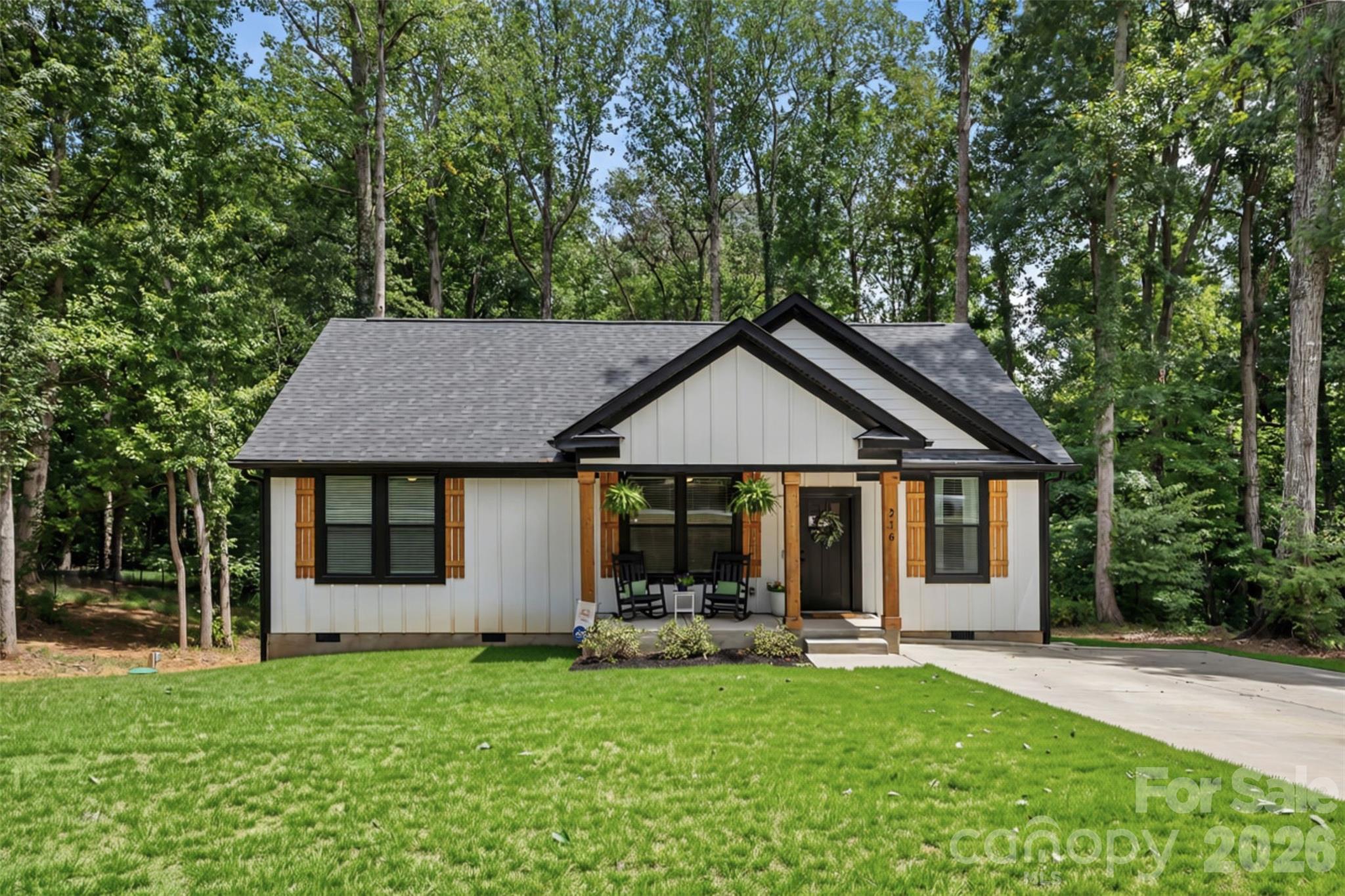 216 Briar Creek Road — photo