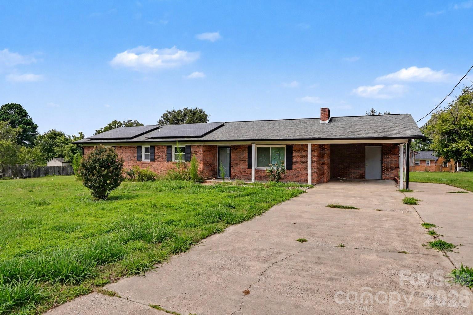 406 Greyfield Drive — photo