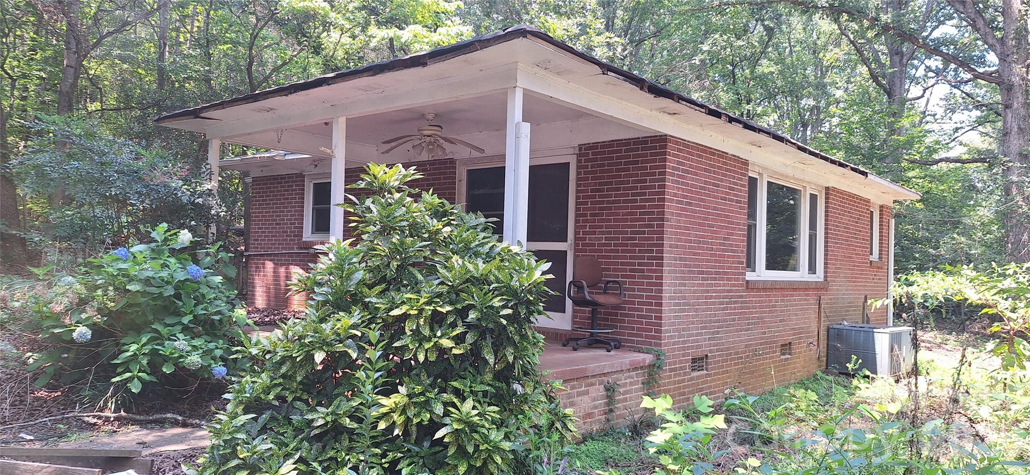 1036 Curve View Road — photo