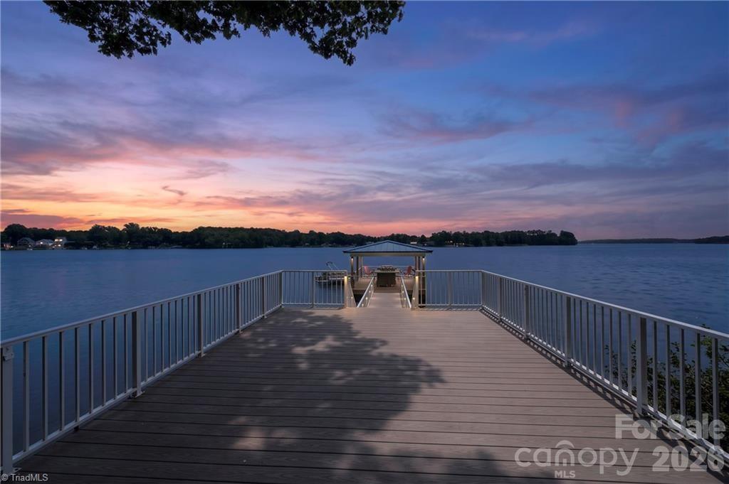 144 Riverside Court — photo