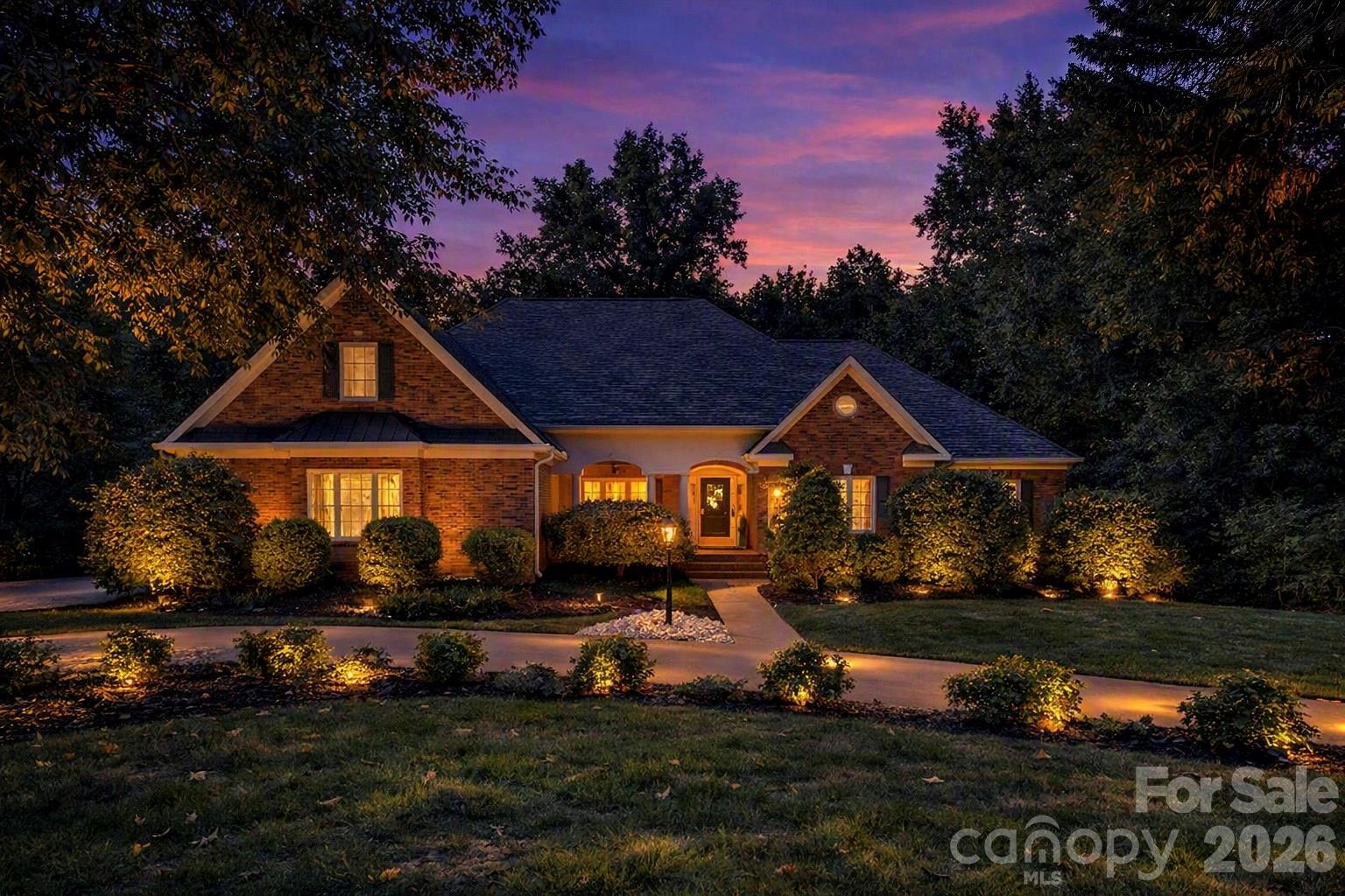 675 Heather Drive — photo