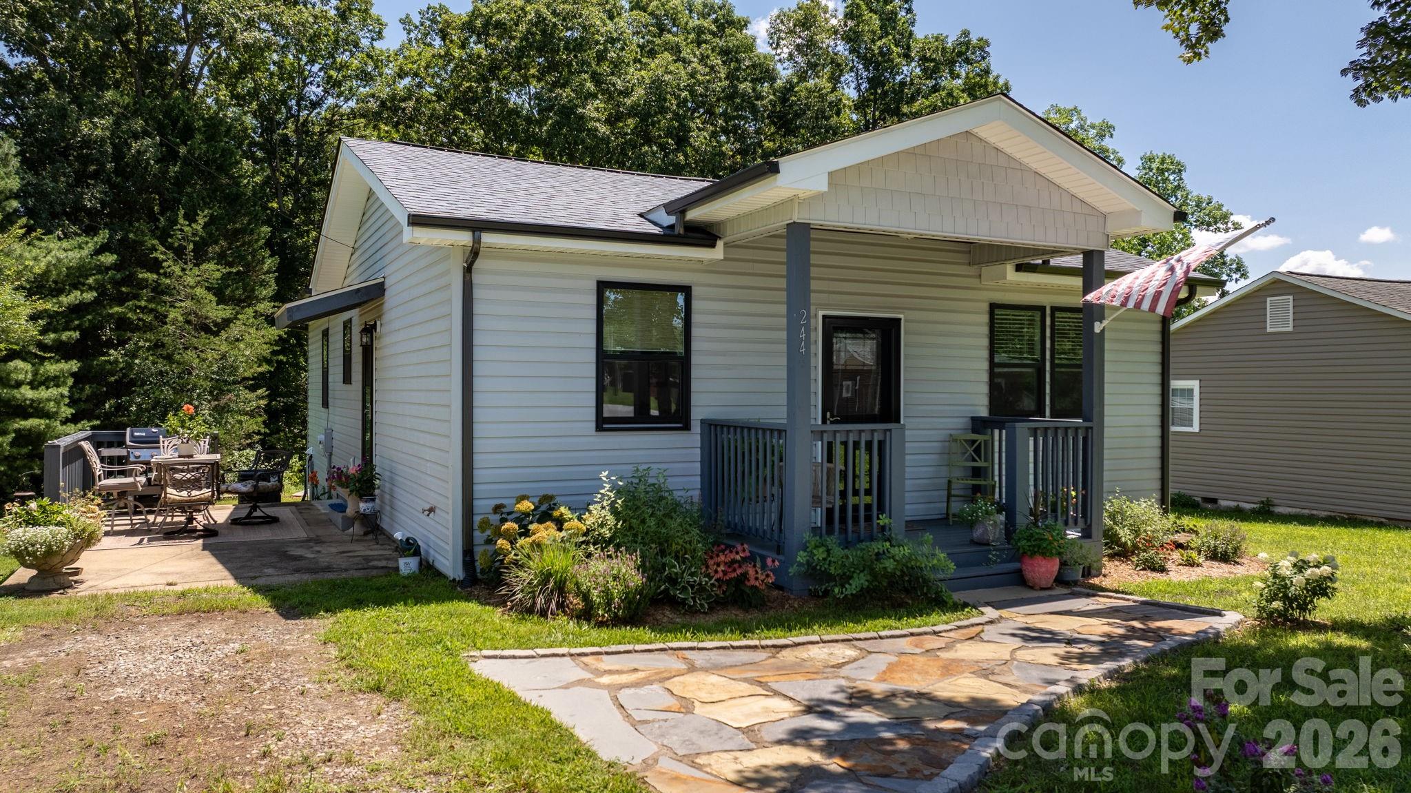 244 Holly Street — photo