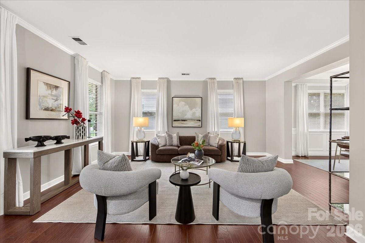 1560 Duckhorn Street NW — photo