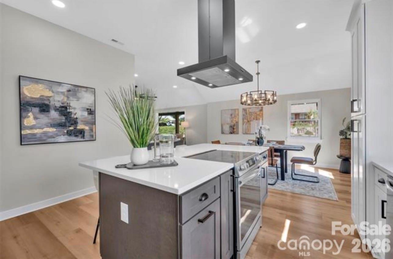 3942 Mcmillan Street — photo