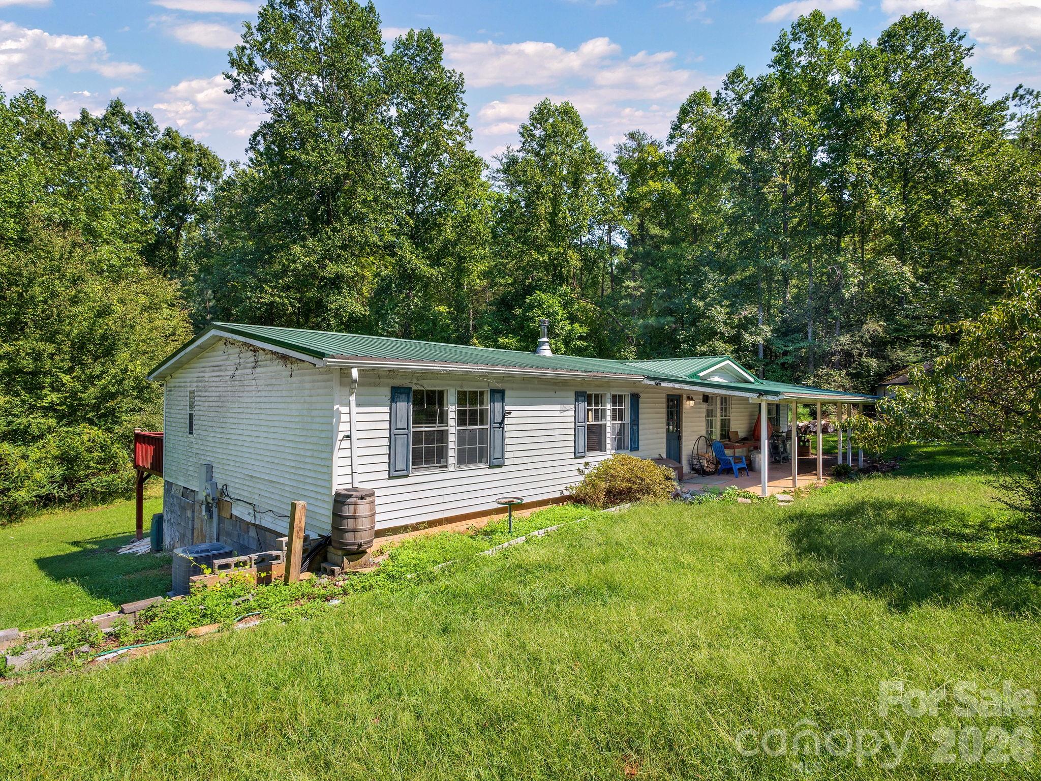 628 Grassy Knob Road — photo