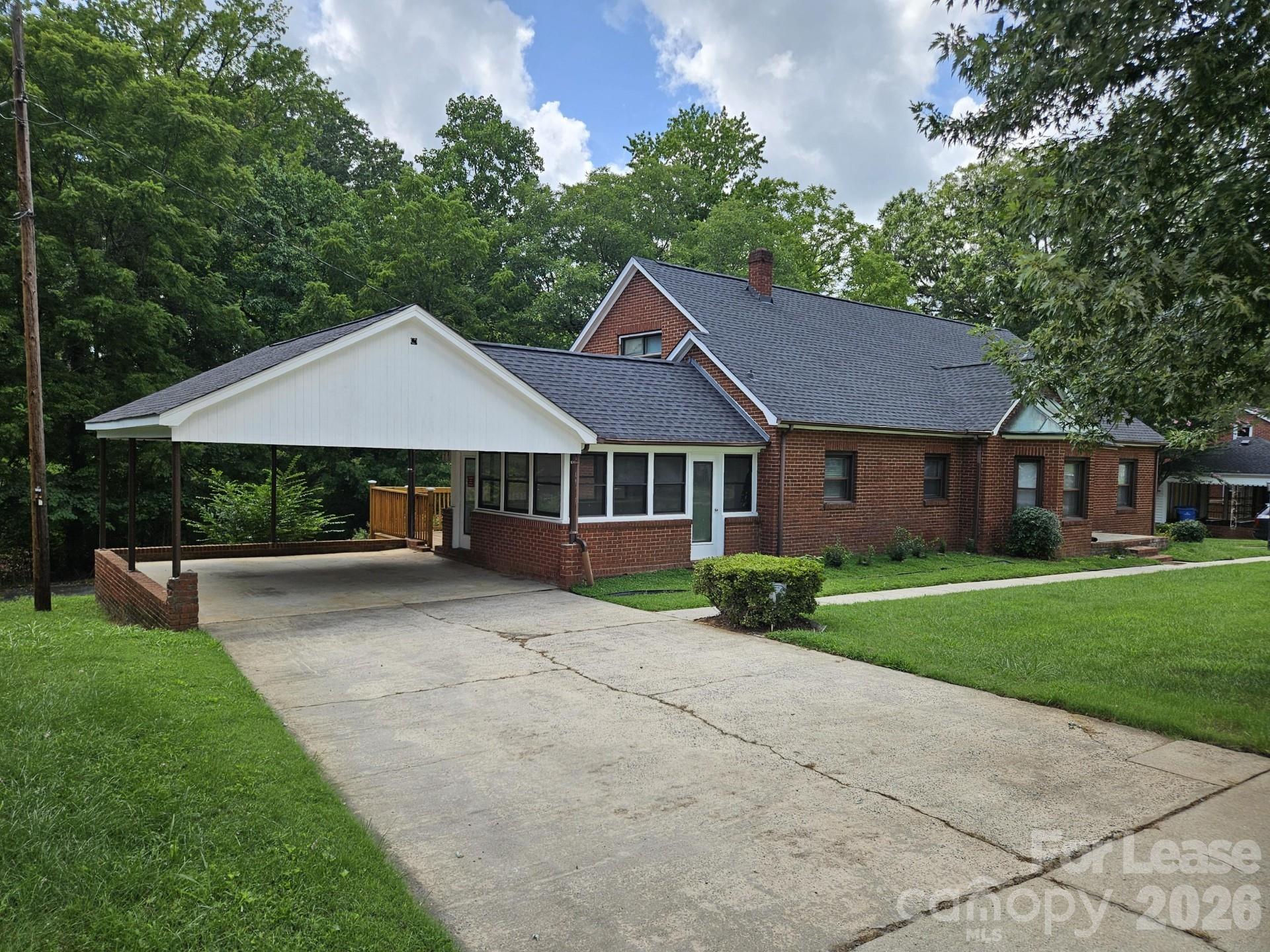 11130 Lawyers Road — photo