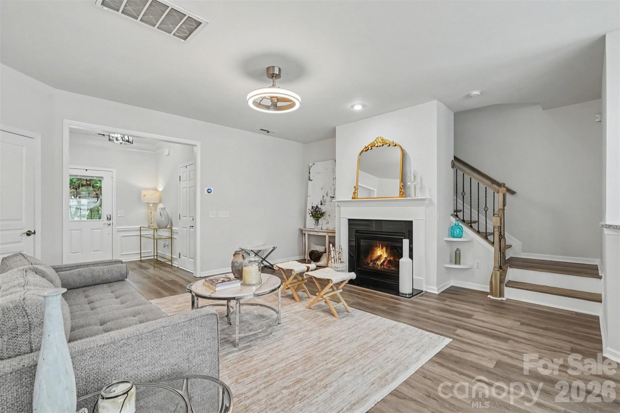 2447 Diplomat Lane — photo