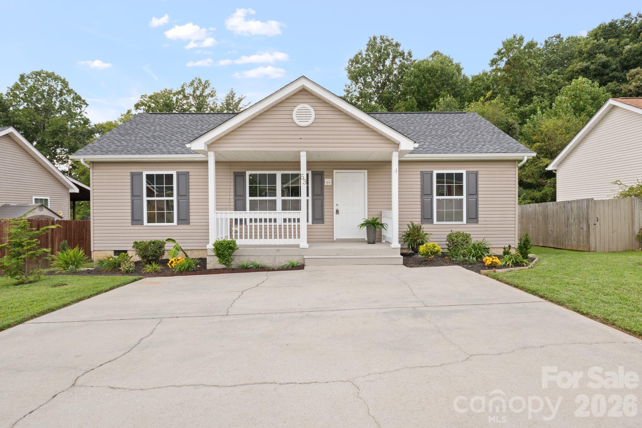 53 W Newberry Drive — photo