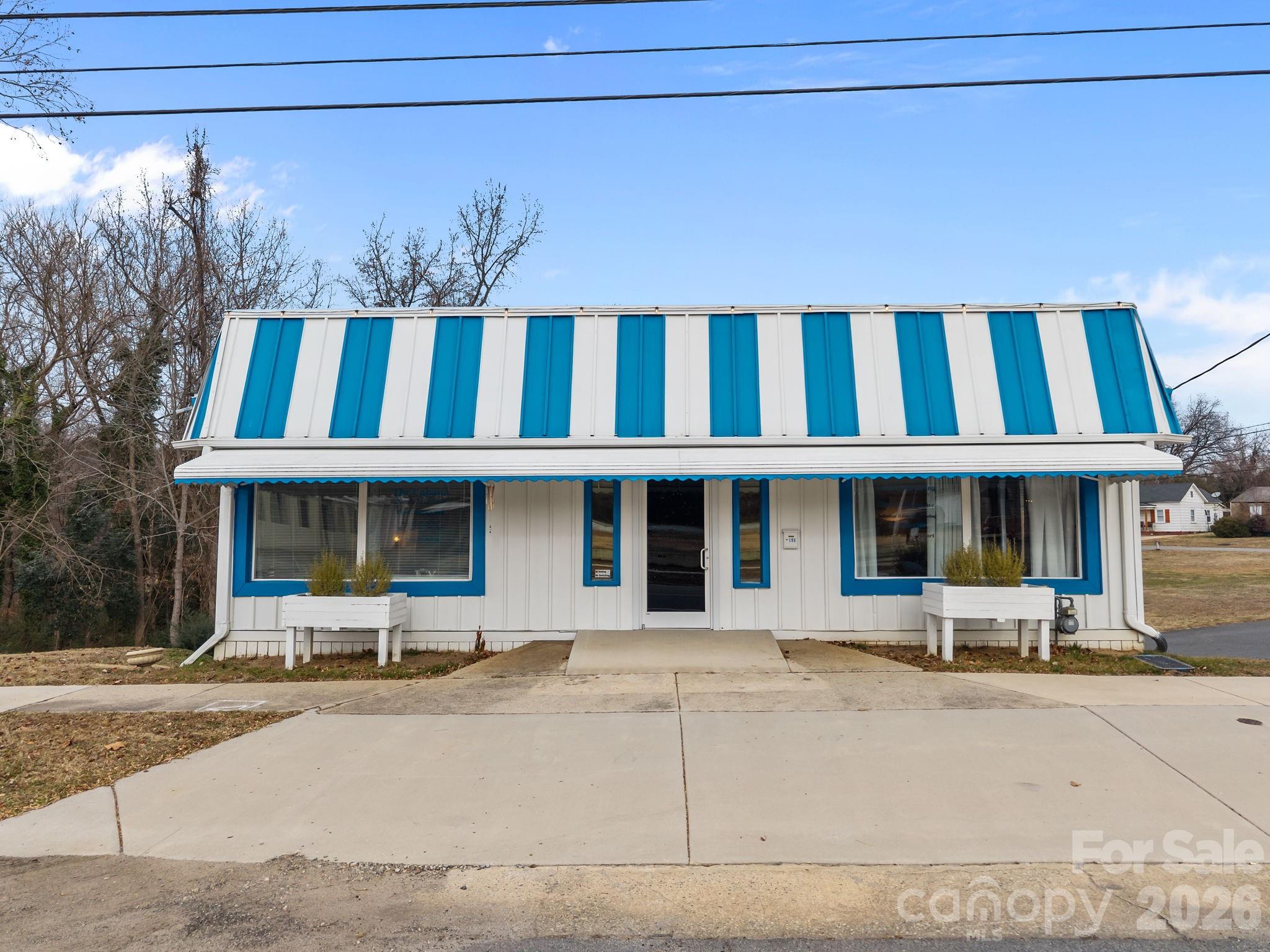 1108 S Salisbury Avenue — photo