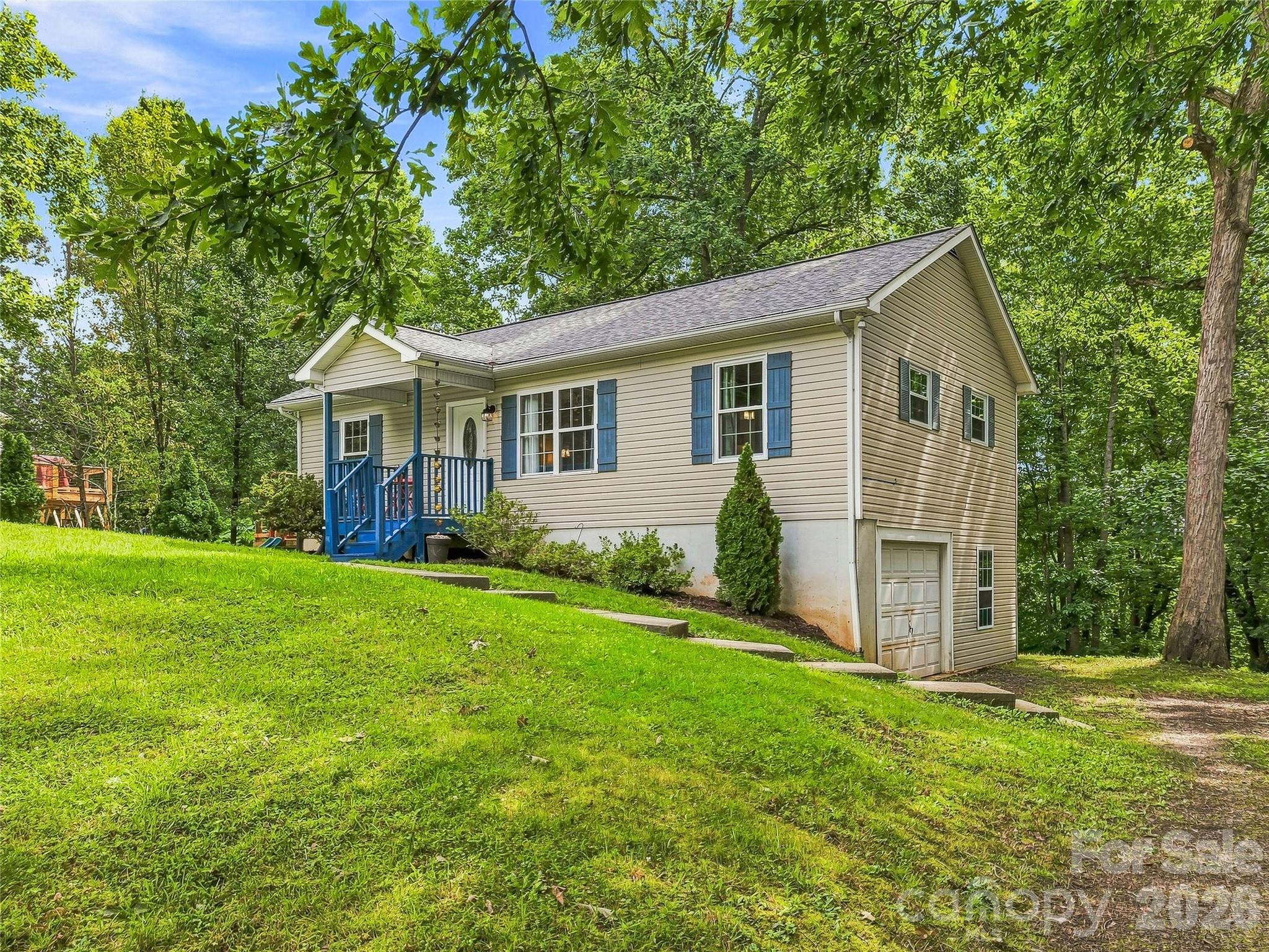 1019 Mountain Drive — photo