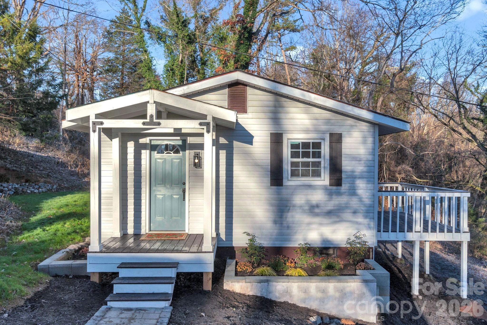 49 E Livingston Street — photo