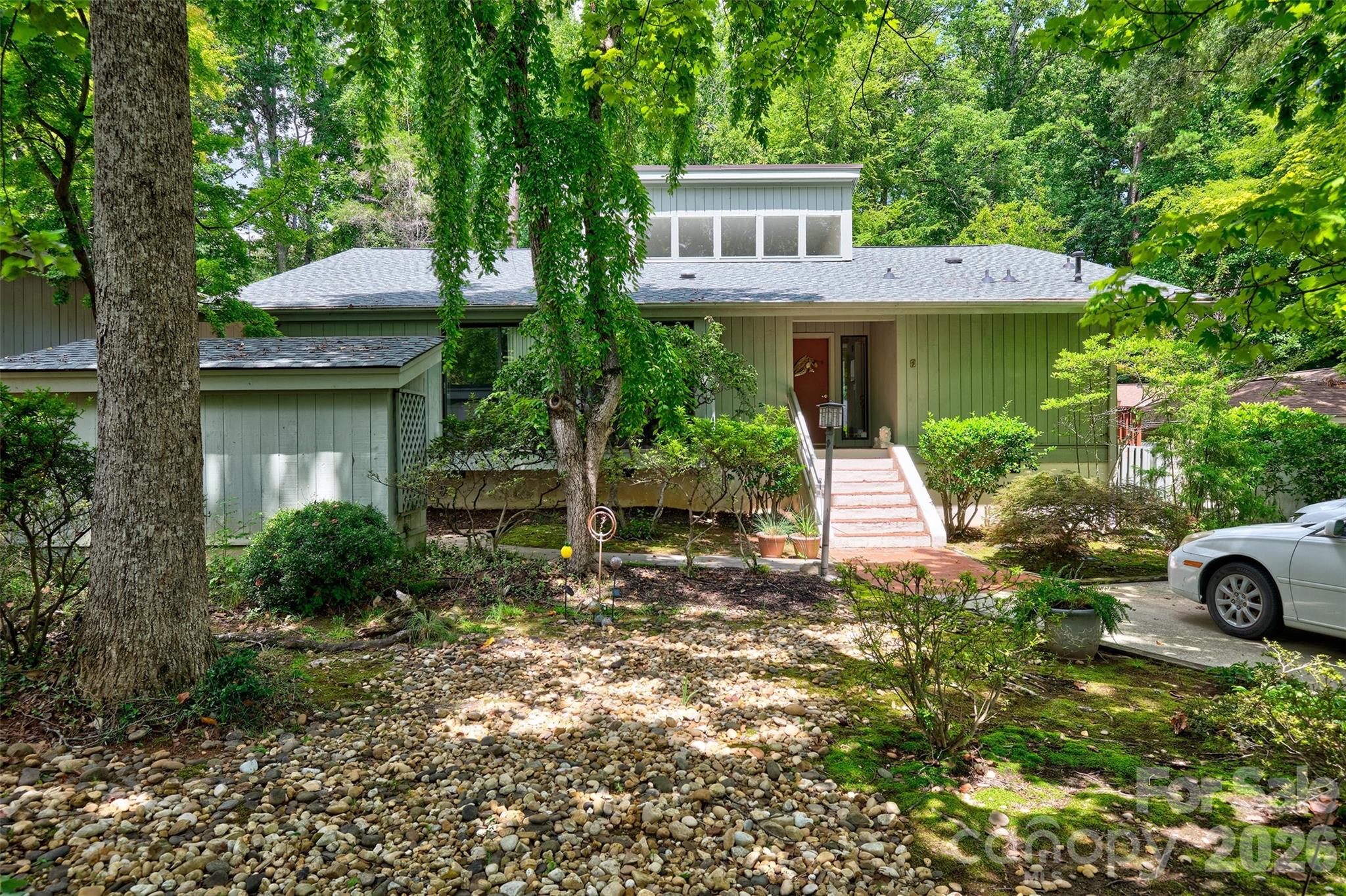 3 King Haigler Chase Street — photo