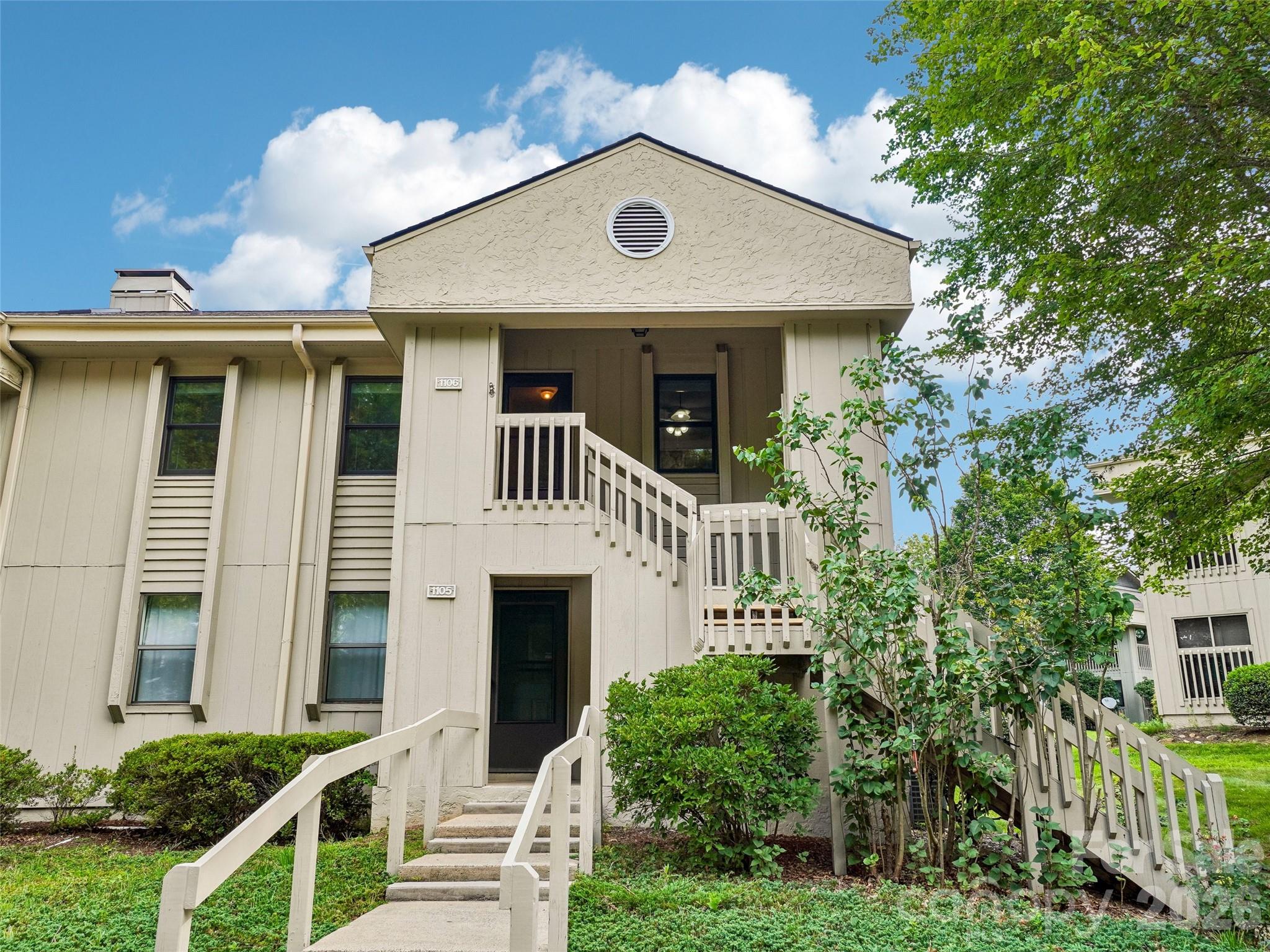 1106 Abbey Circle — photo