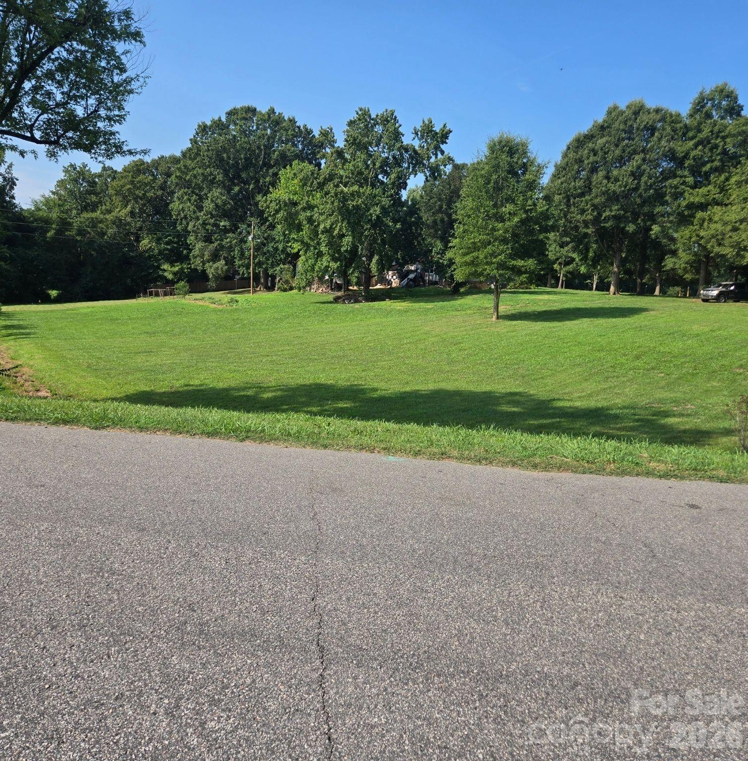 107 Maple Hill Road — photo