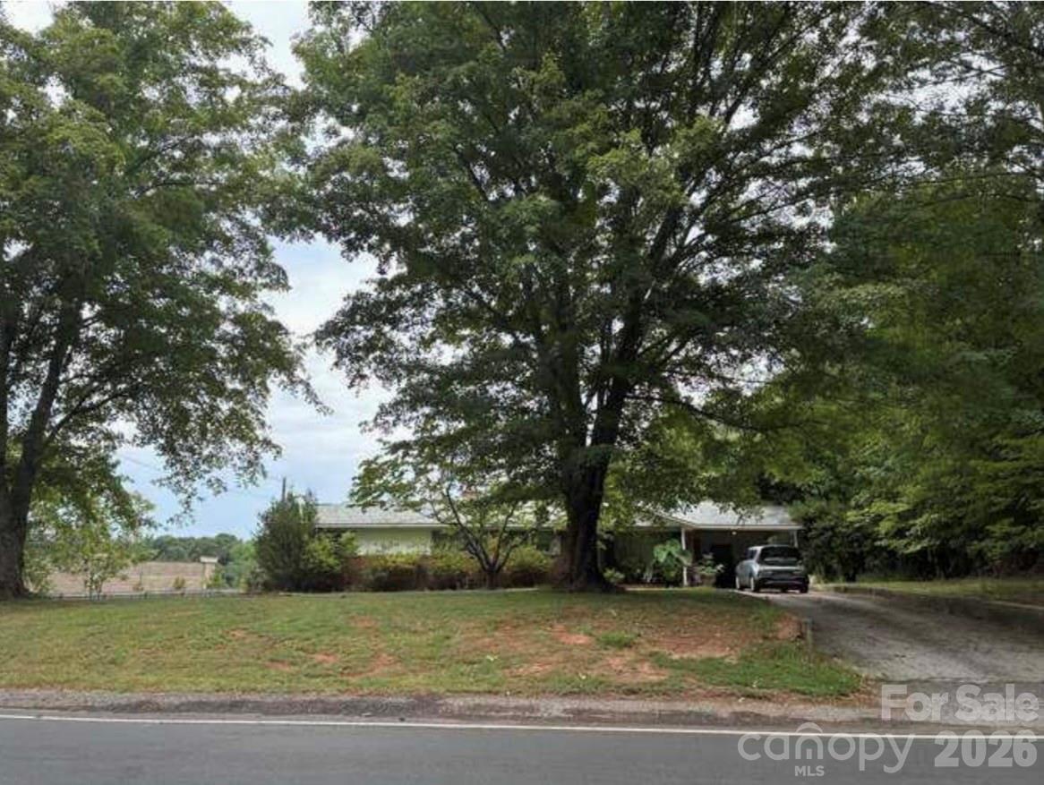 210 Sharon Road — photo