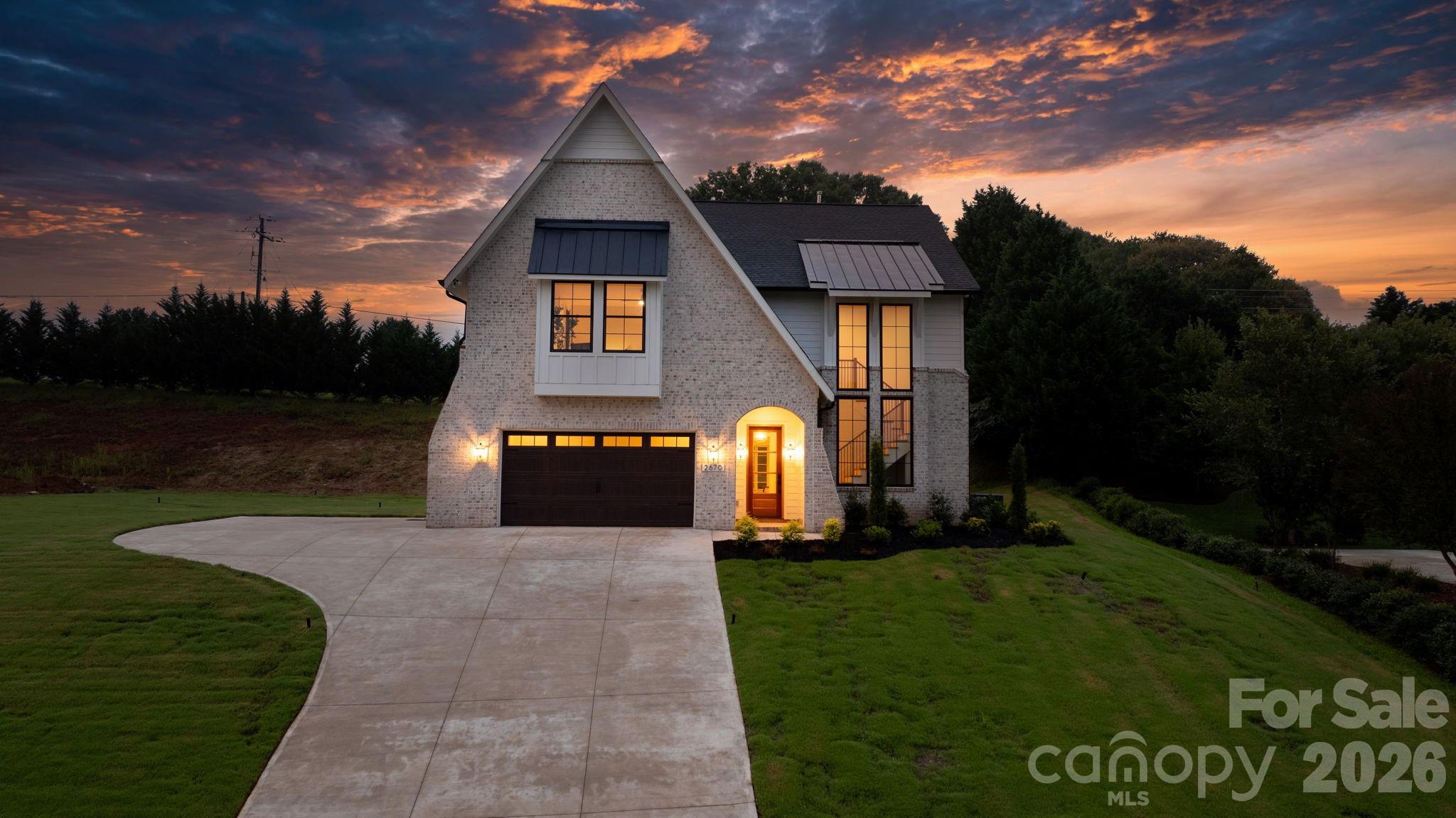 2670 Charleston Court — photo