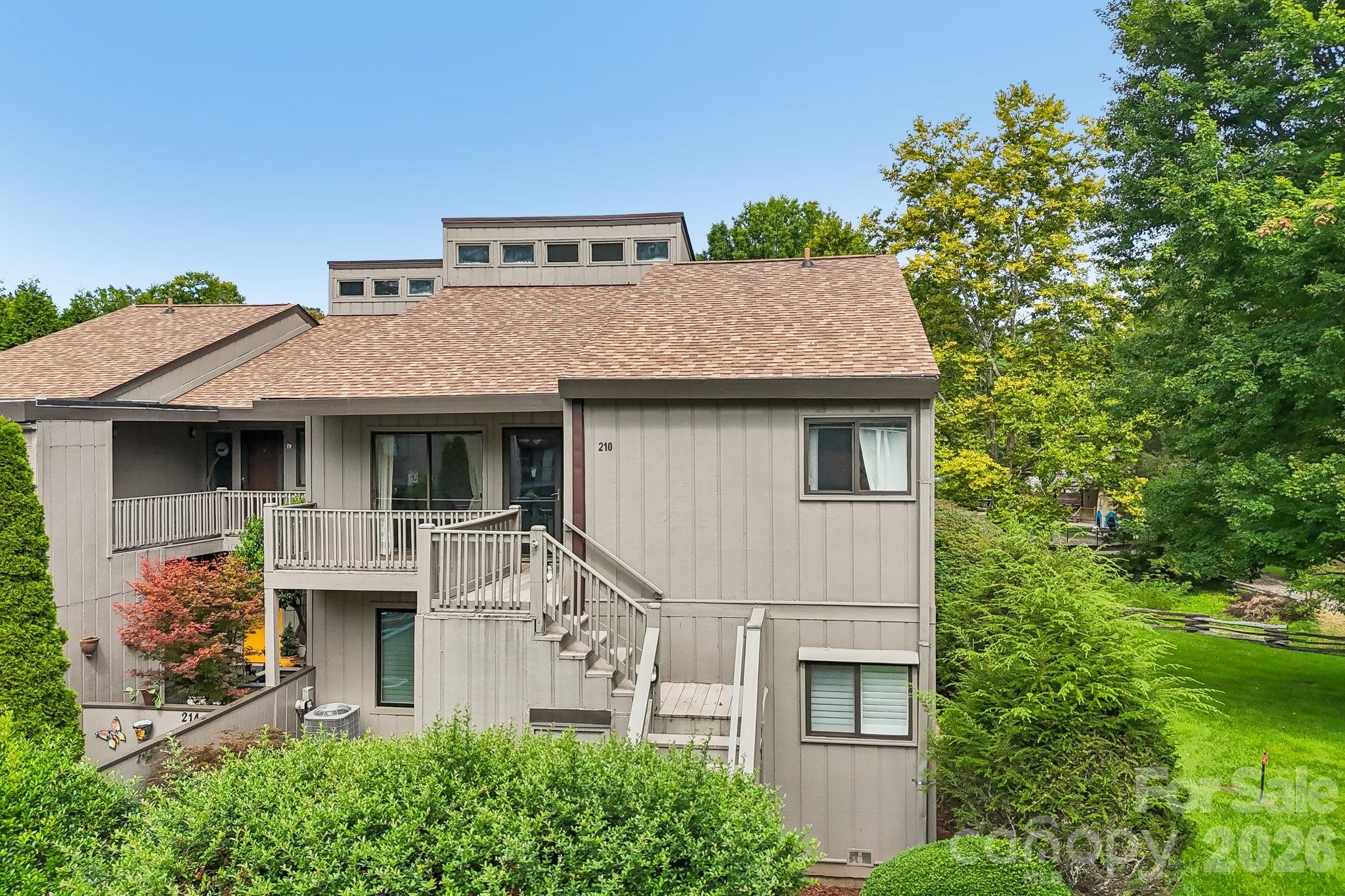 210 Juniper Lane — photo