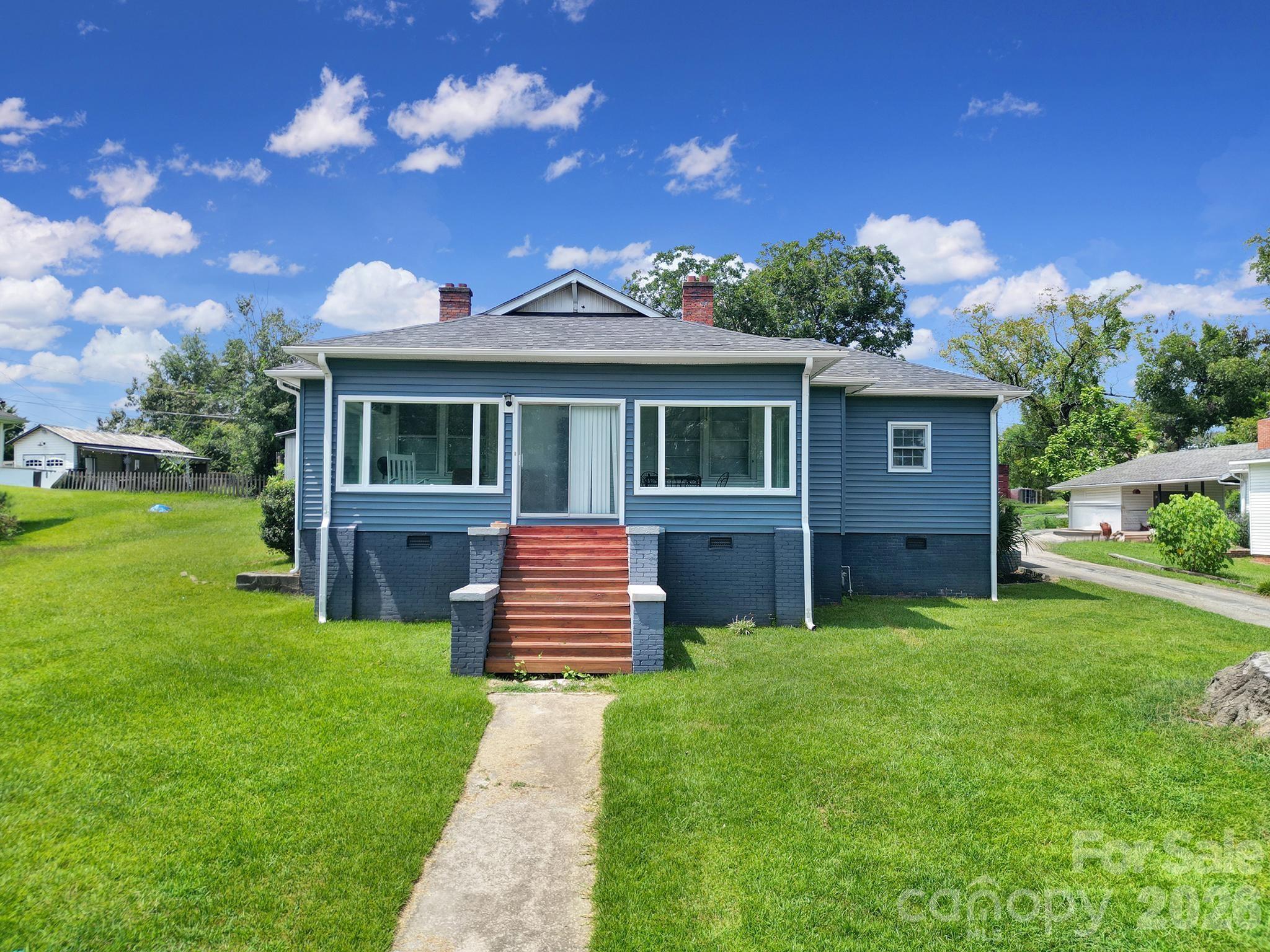 14 Argonne Avenue — photo