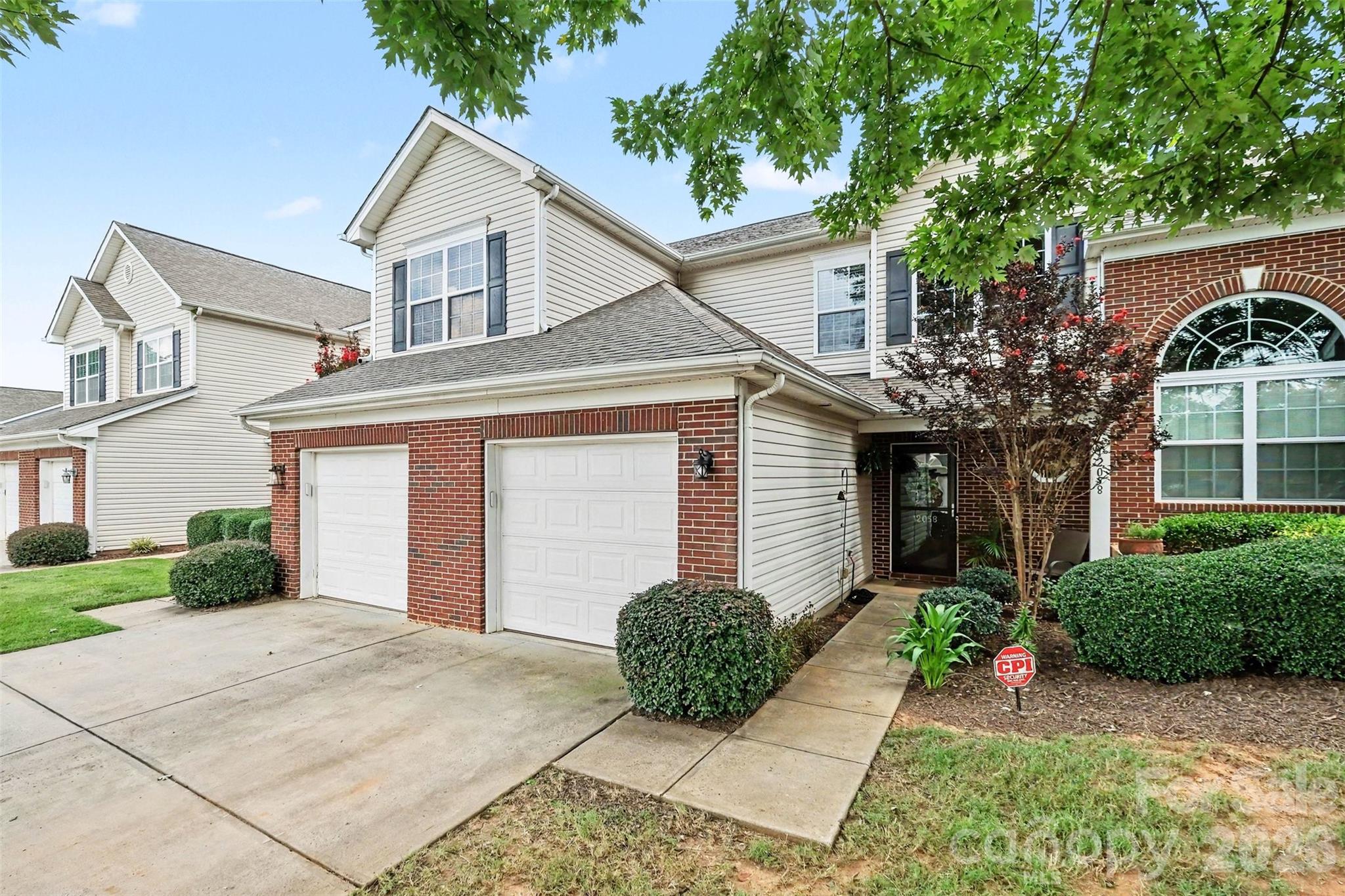 12058 Stratfield Place Circle — photo