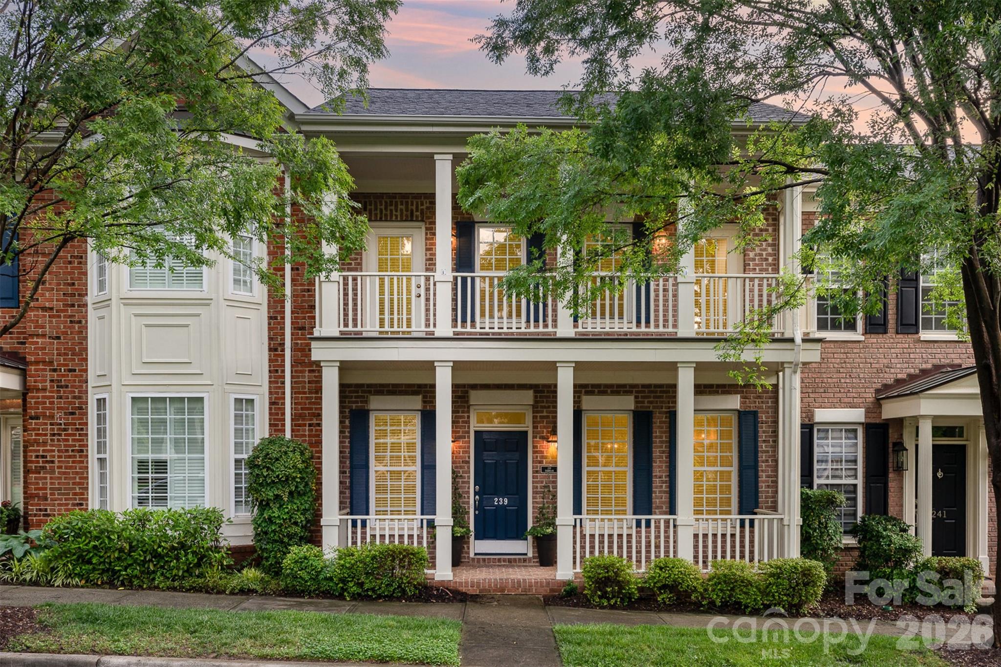 239 N Faulkner Way — photo