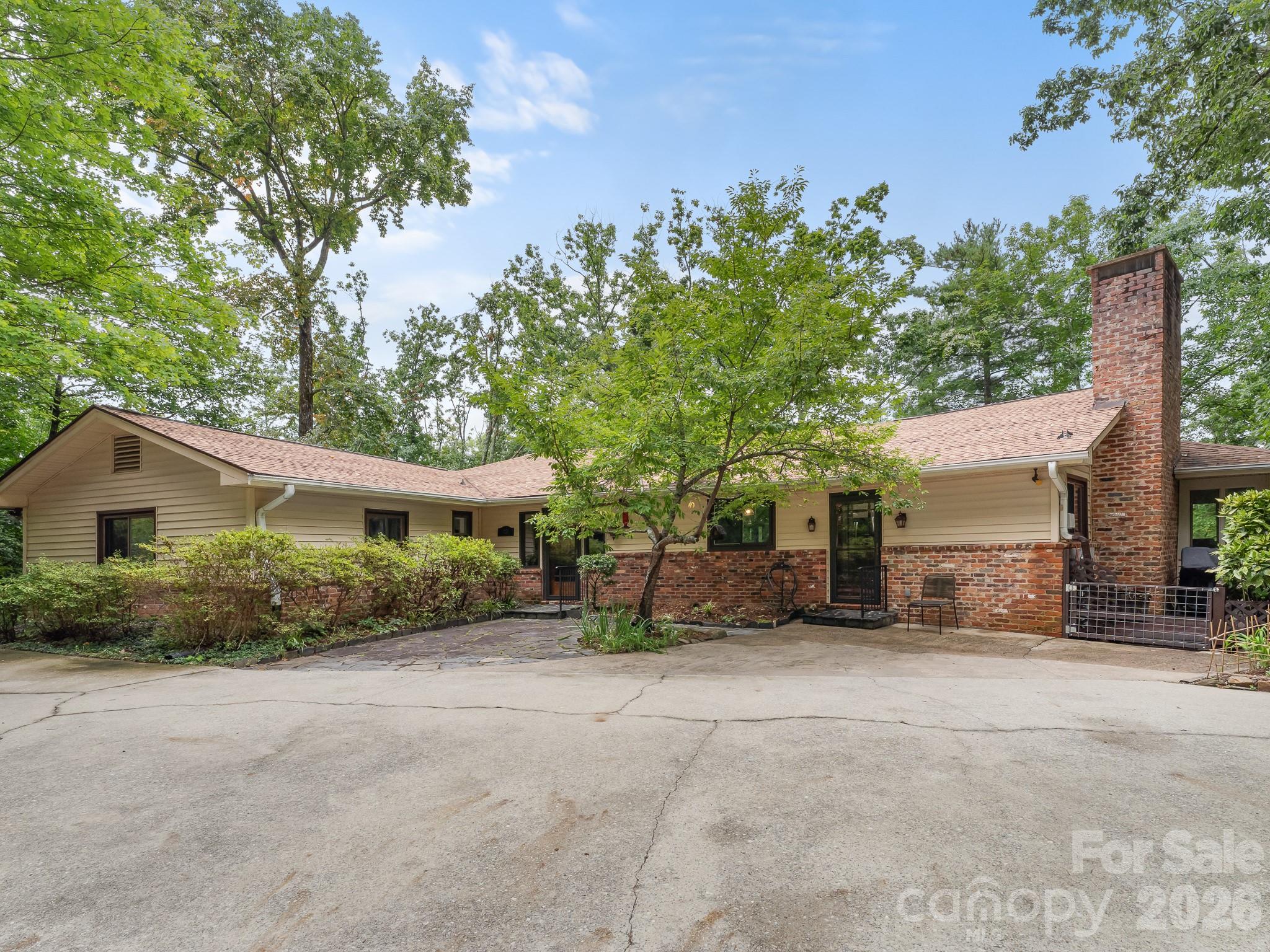 12 E Park Drive, Tryon, NC 28782 — photo 2
