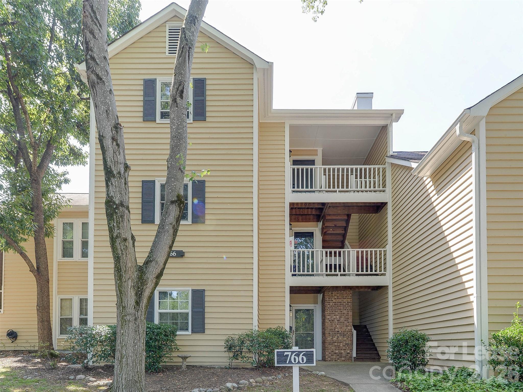 766 Marsh Road 7 — photo