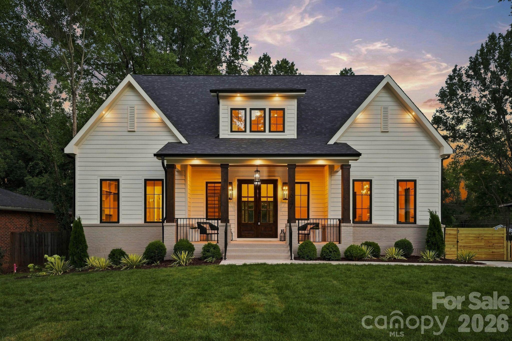 4647 General Pershing Drive — photo