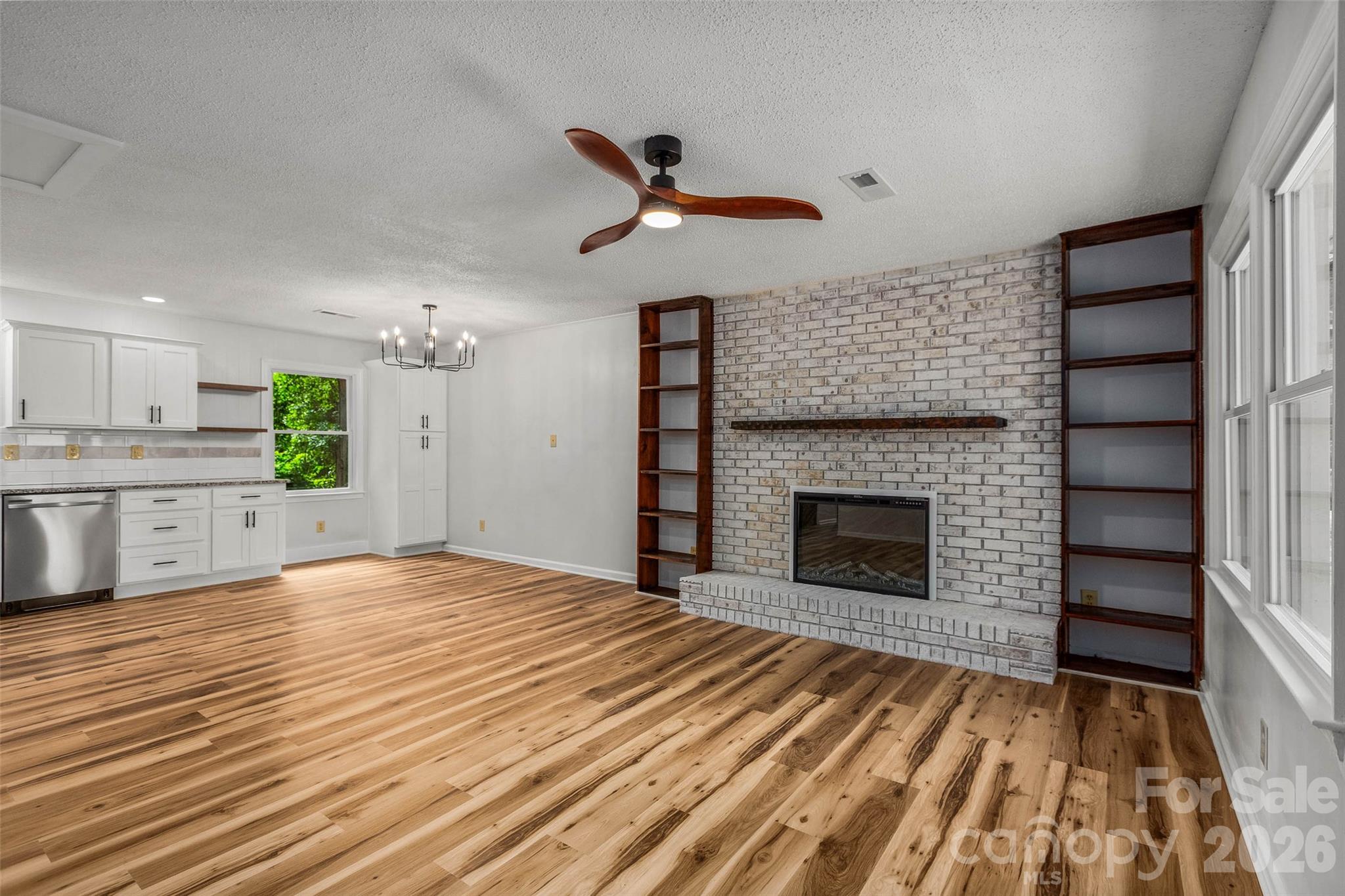 248 Harriet Lane — photo