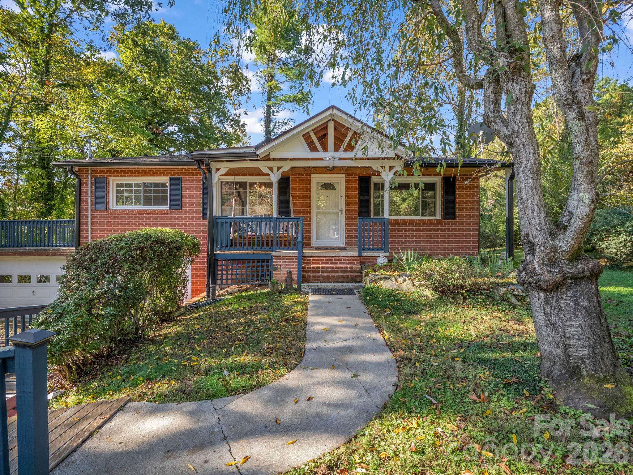 88 Lake Rugby Drive — photo