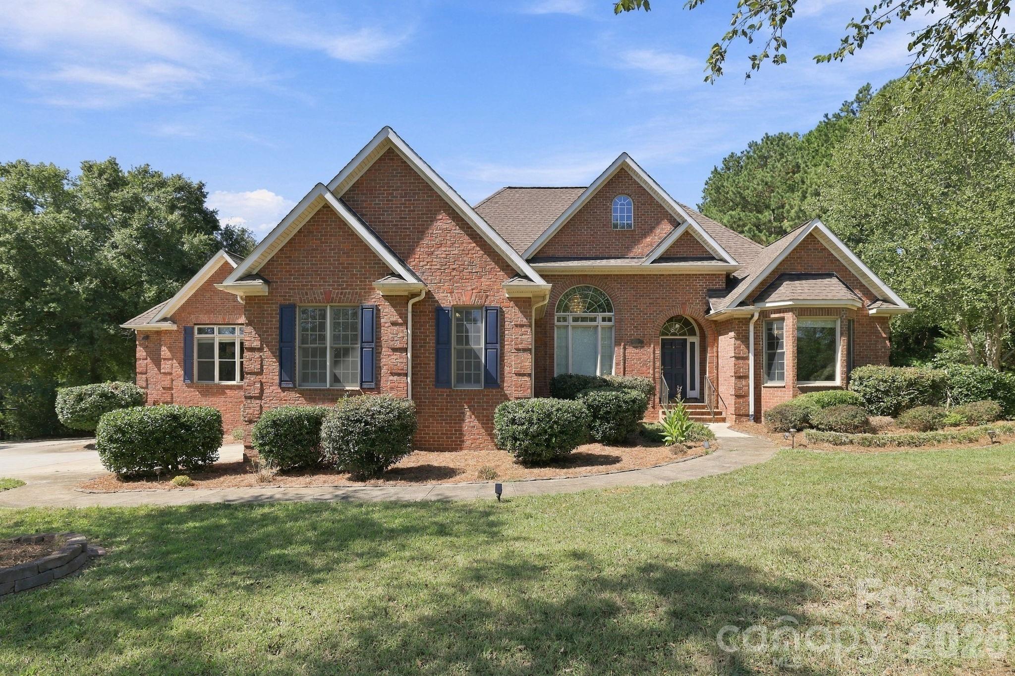 1304 Glenview Lane — photo