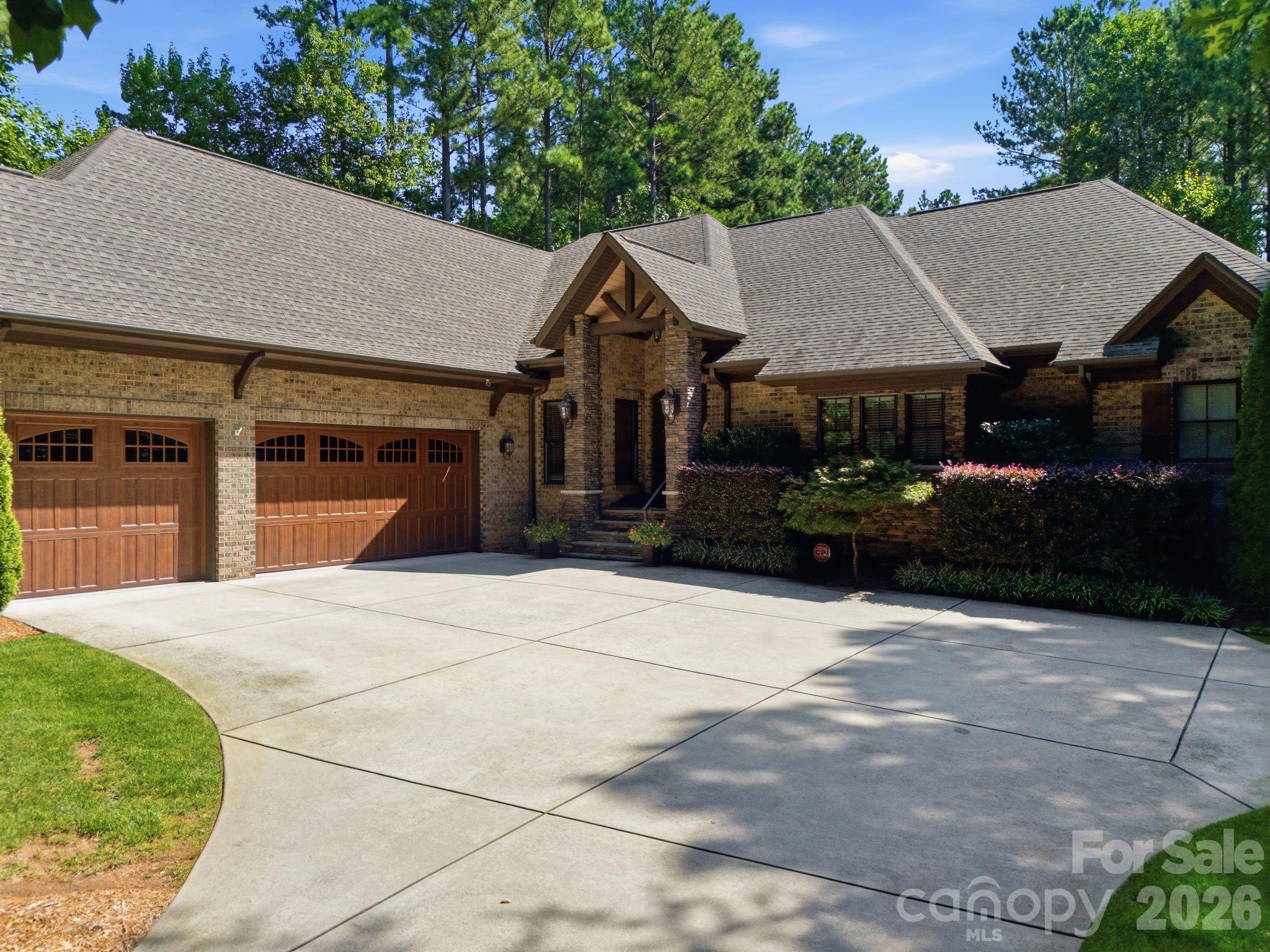 7197 Windy Ridge Drive — photo