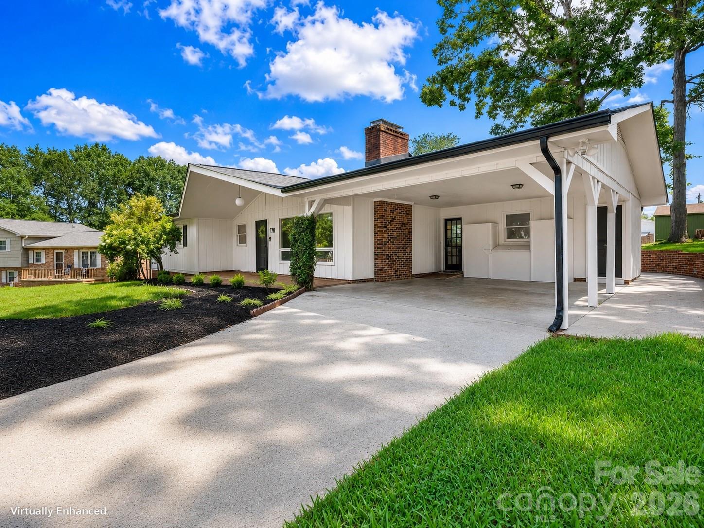 178 Trailwood Drive — photo